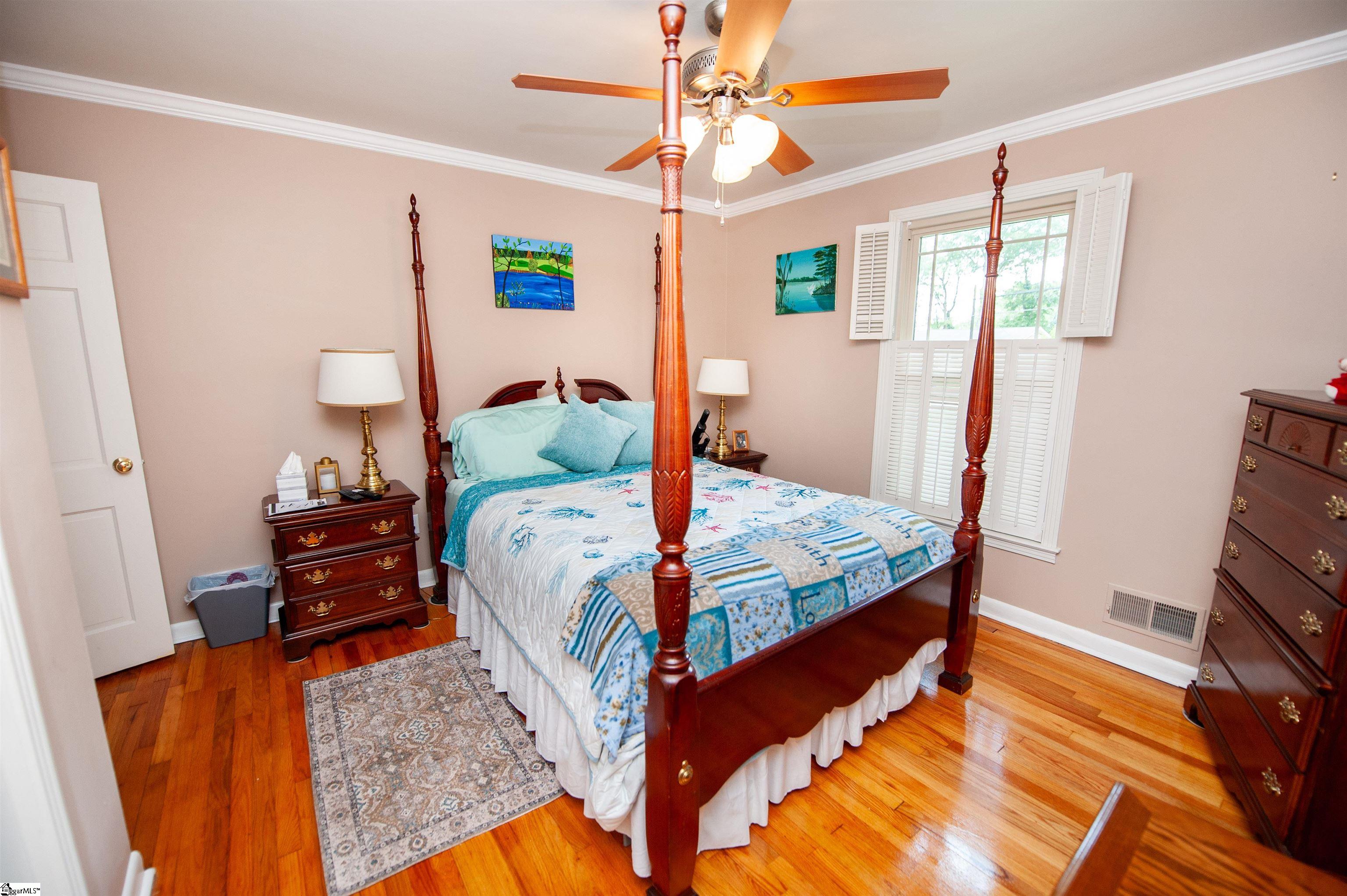 147 Hillbrook Drive Spartanburg, SC 29307