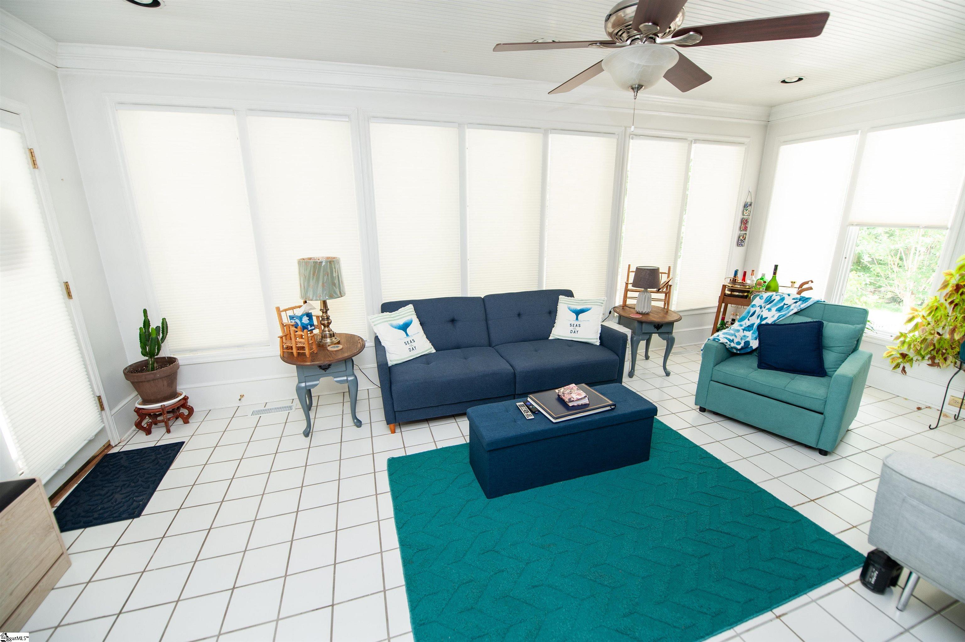 147 Hillbrook Drive Spartanburg, SC 29307
