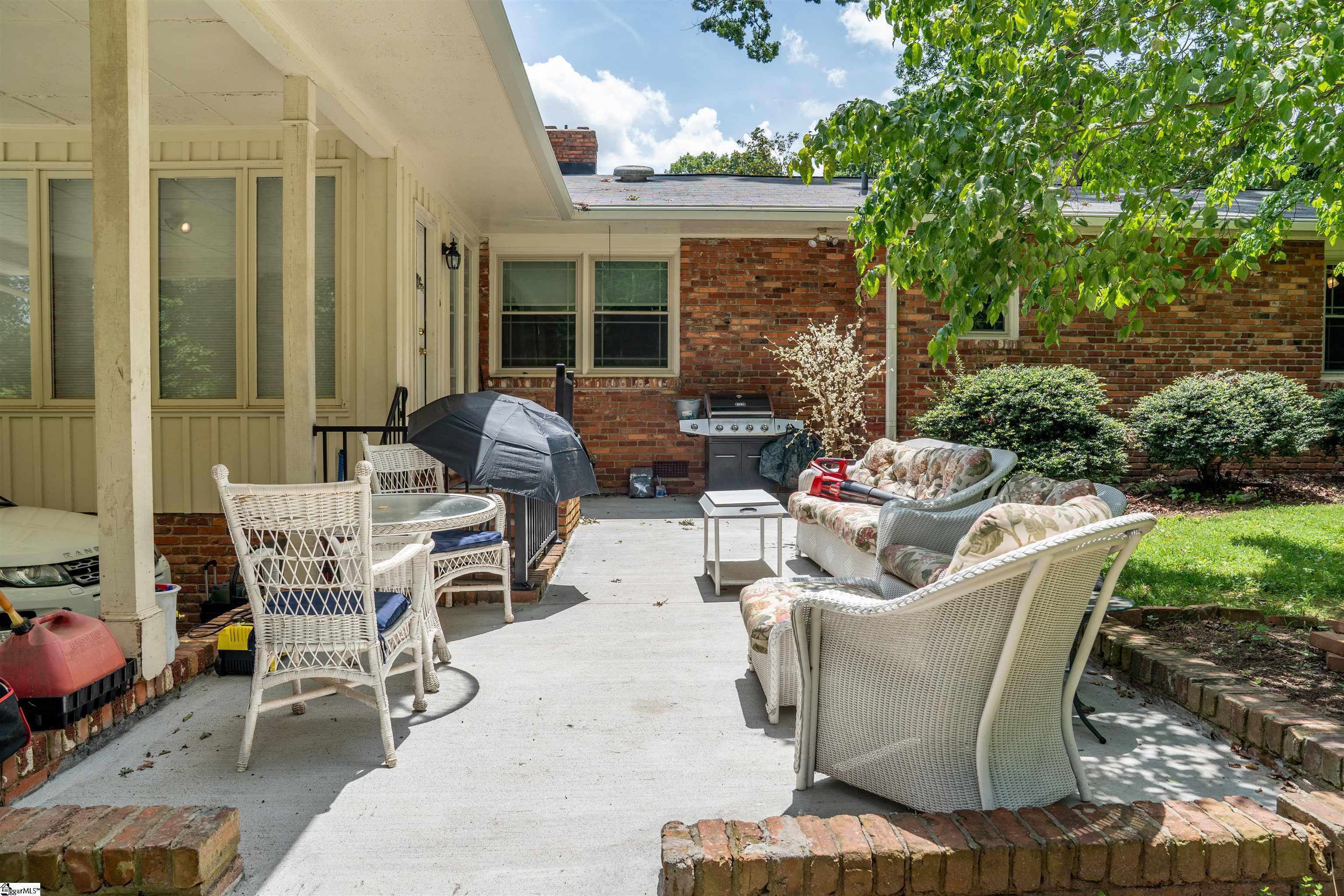 147 Hillbrook Drive Spartanburg, SC 29307