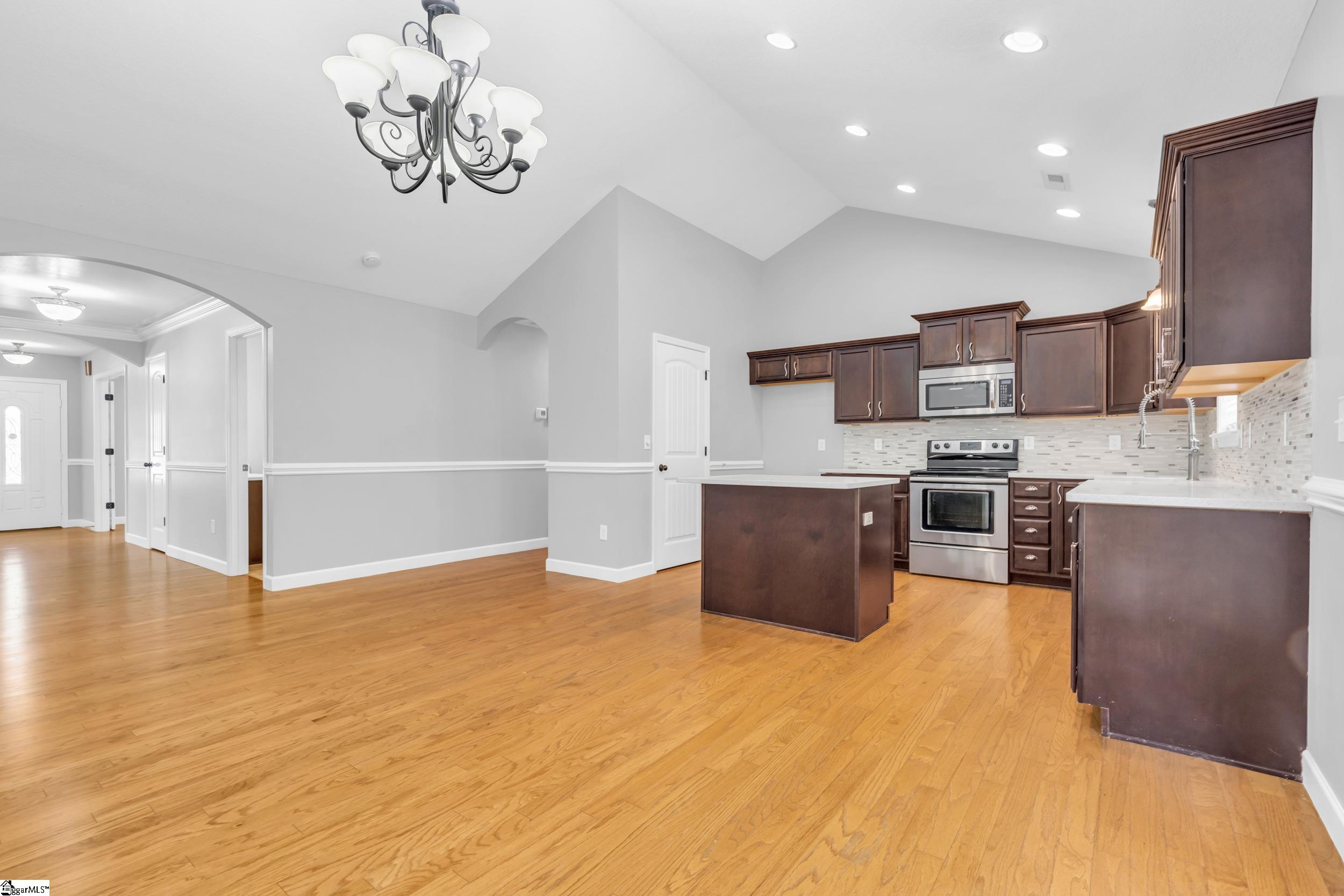 286 Bridgeport Road Boiling Springs, SC 29316