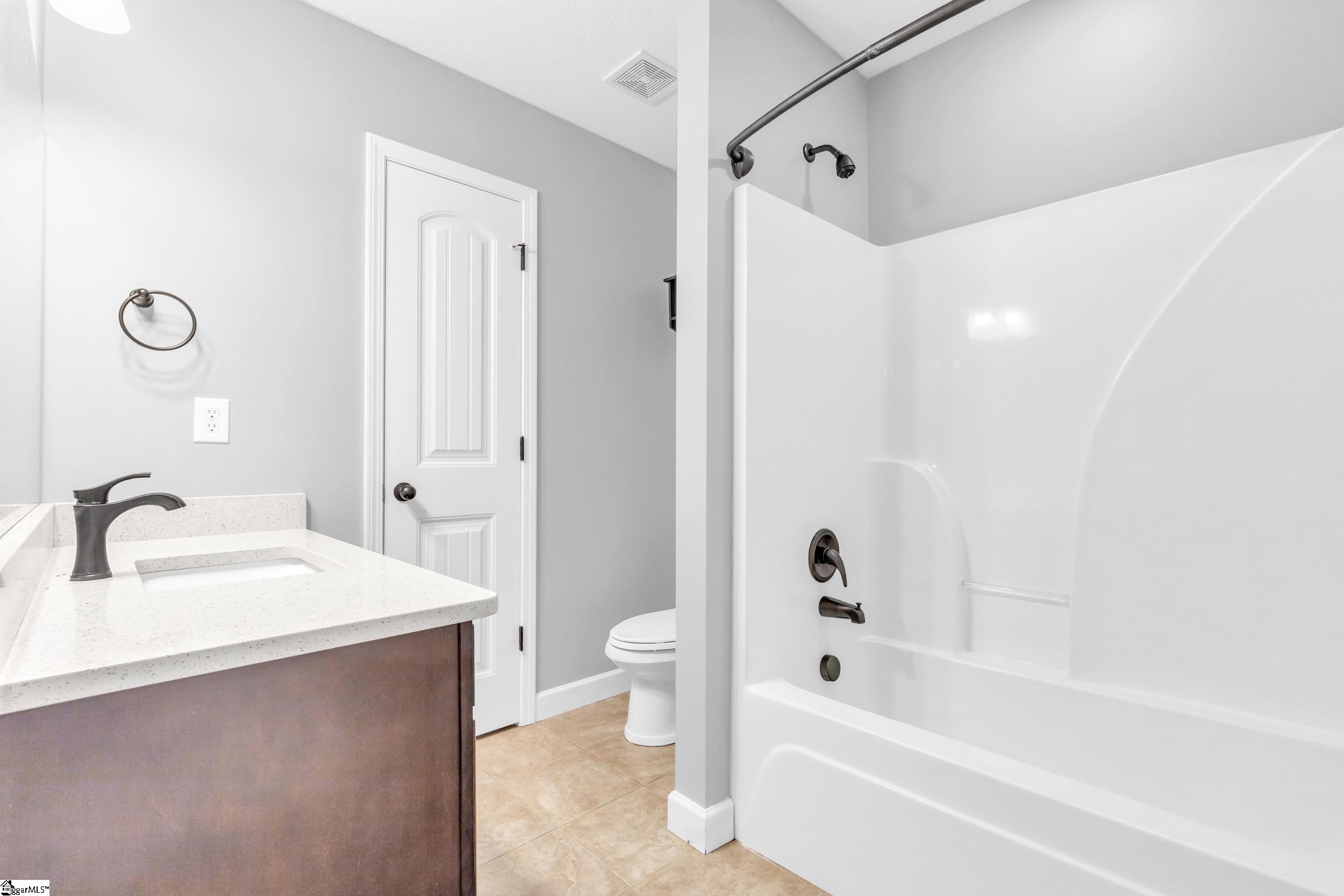 286 Bridgeport Road Boiling Springs, SC 29316