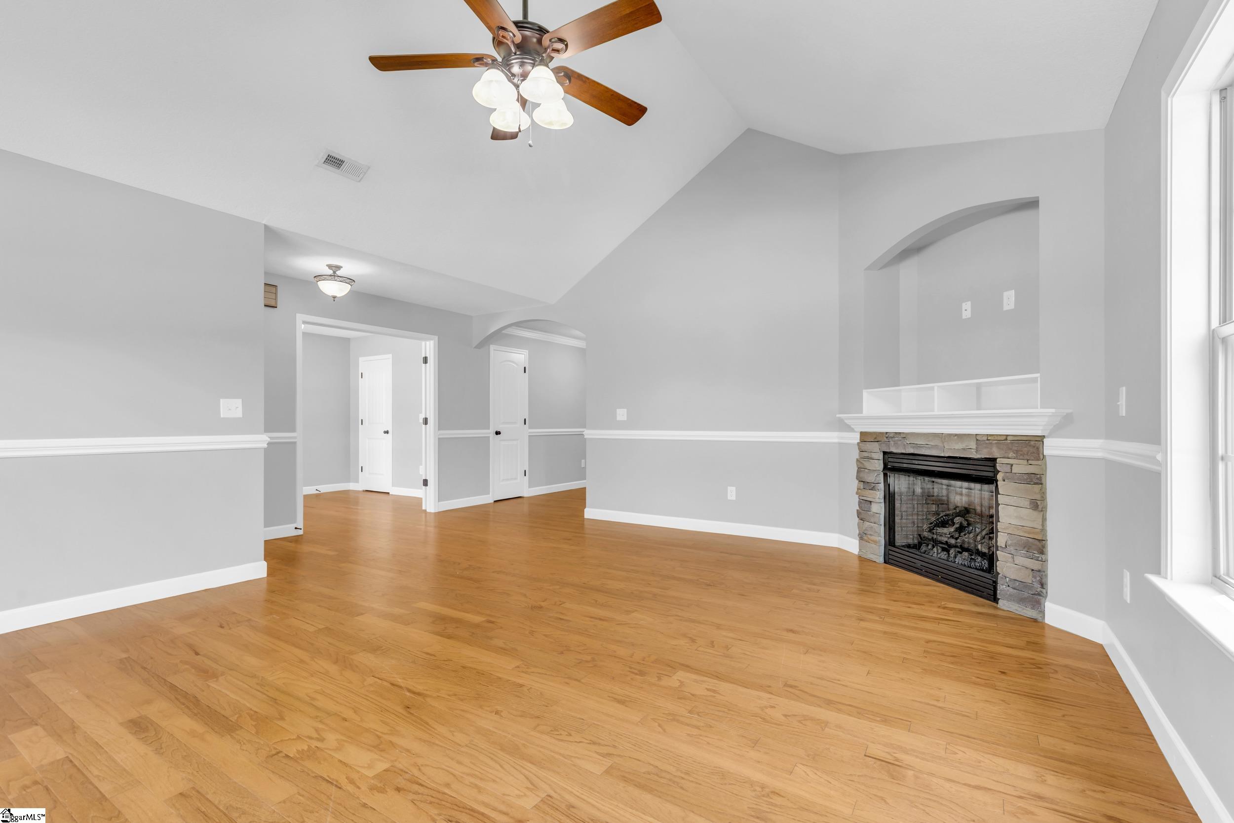 286 Bridgeport Road Boiling Springs, SC 29316