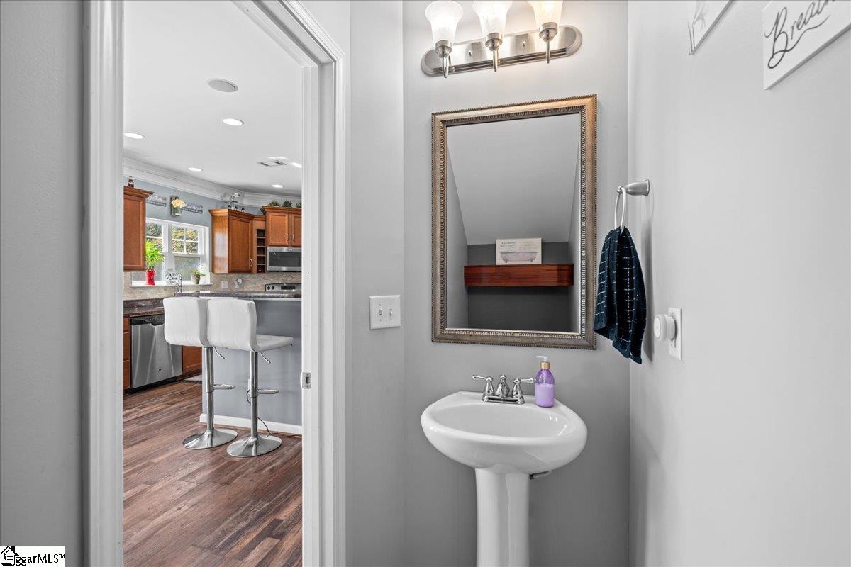 234 Rivers Edge Circle Simpsonville, SC 29680