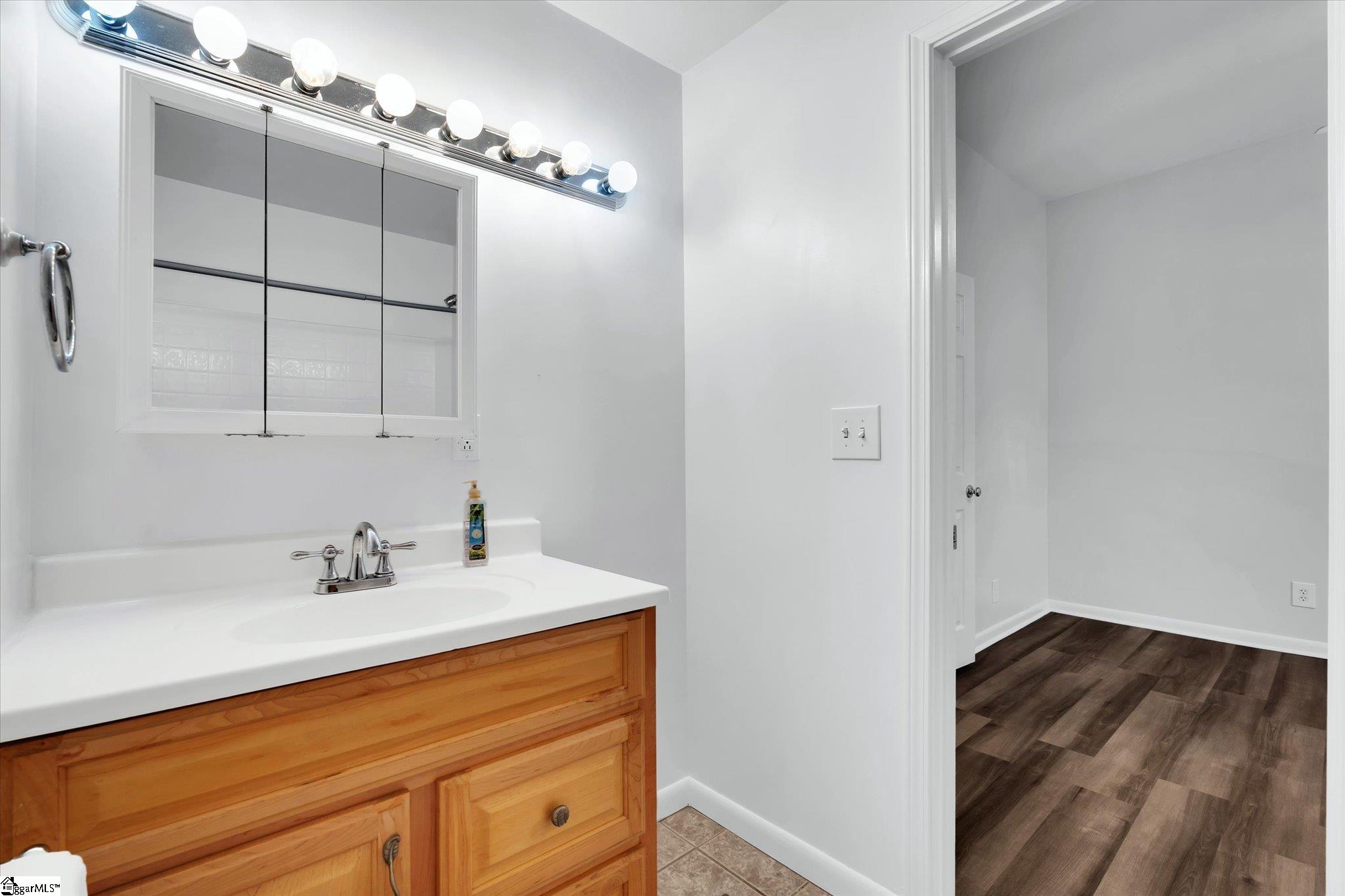 16 Lee Street Liberty, SC 29657-1304