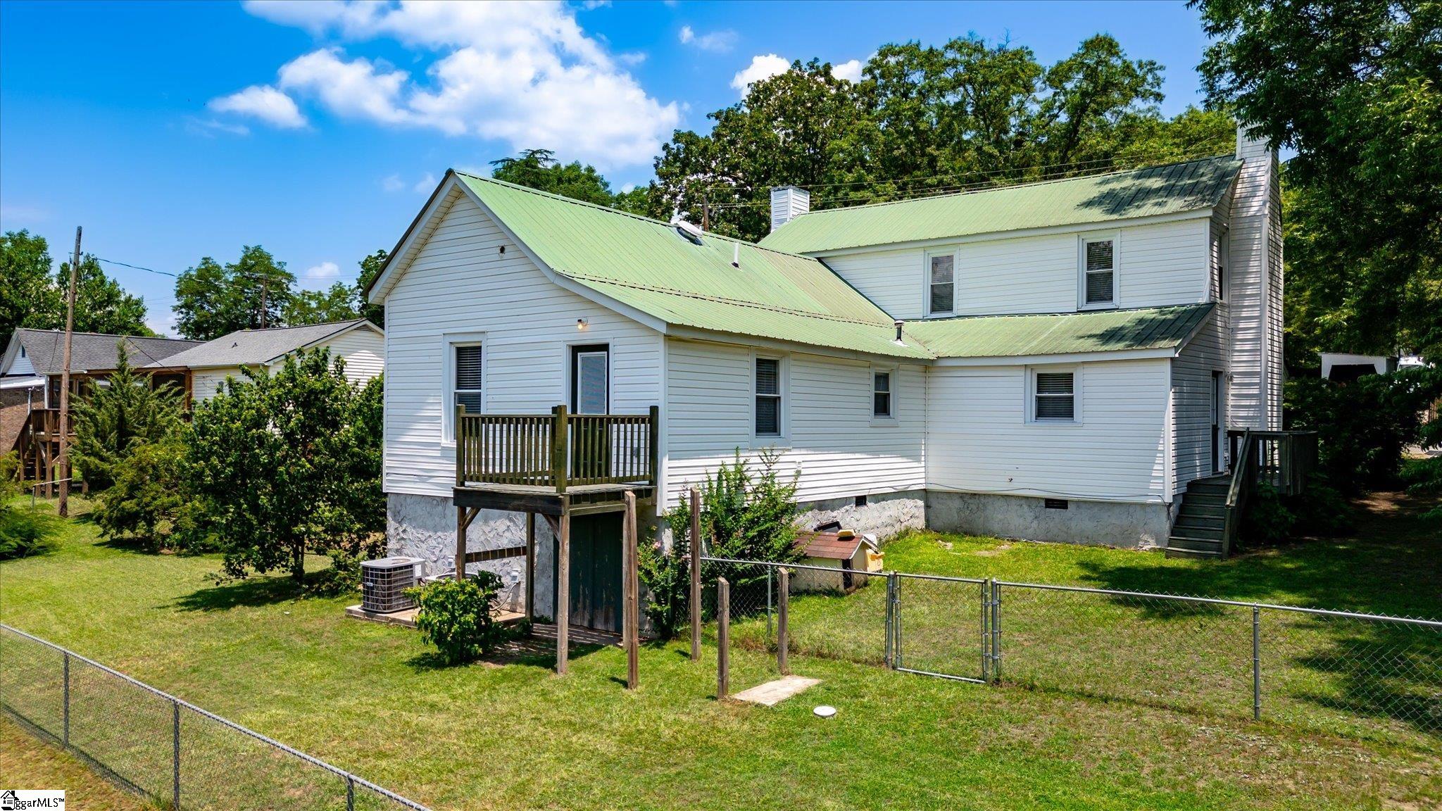 16 Lee Street Liberty, SC 29657-1304