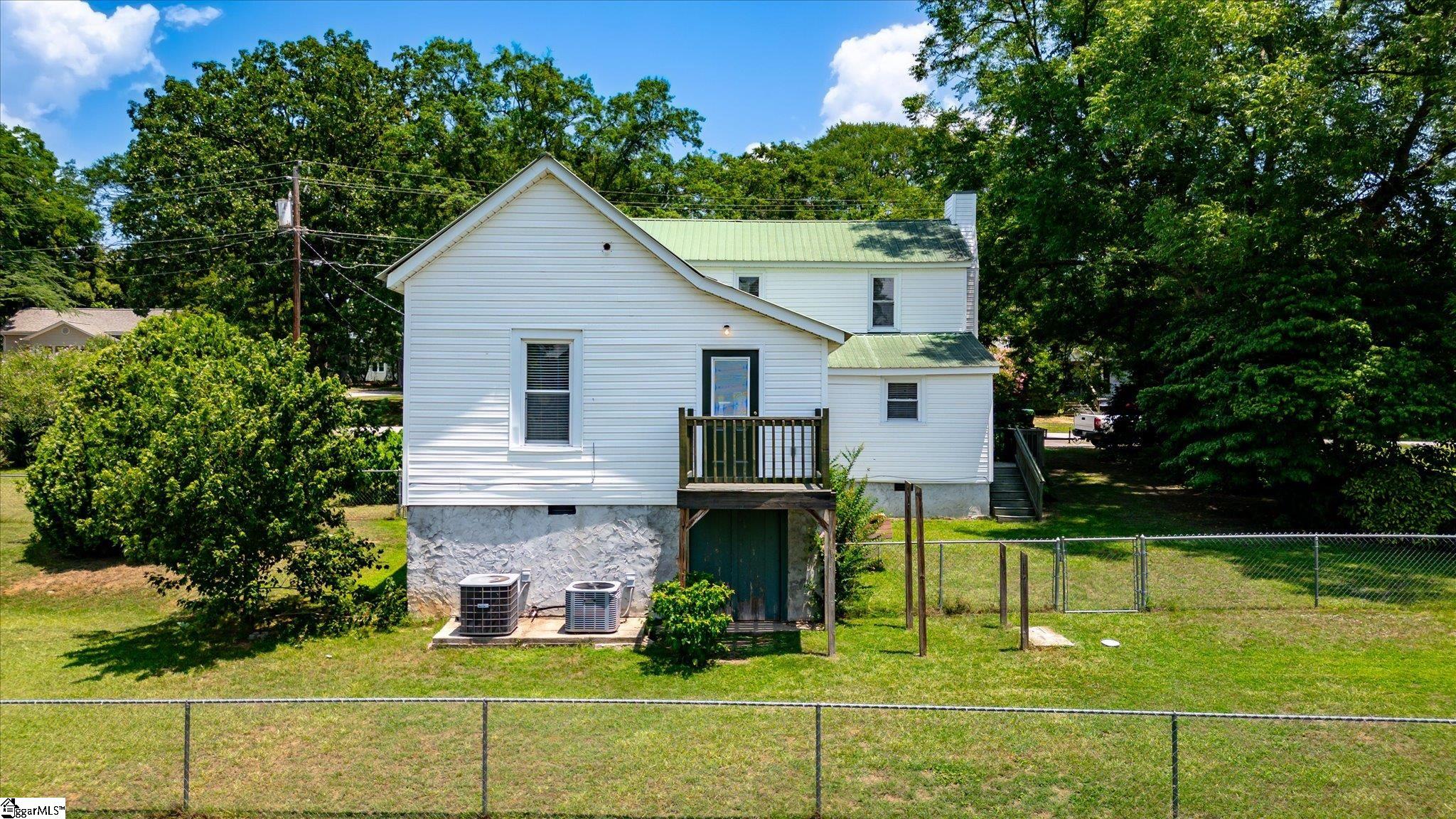 16 Lee Street Liberty, SC 29657-1304