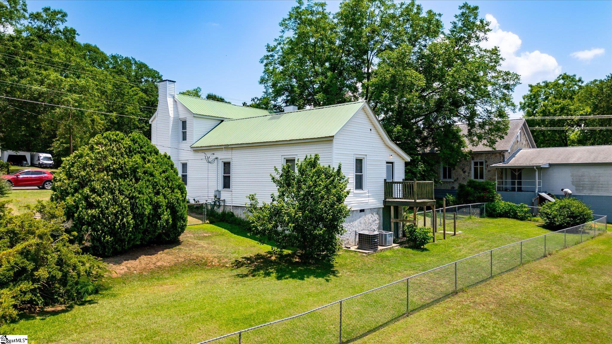 16 Lee Street Liberty, SC 29657-1304