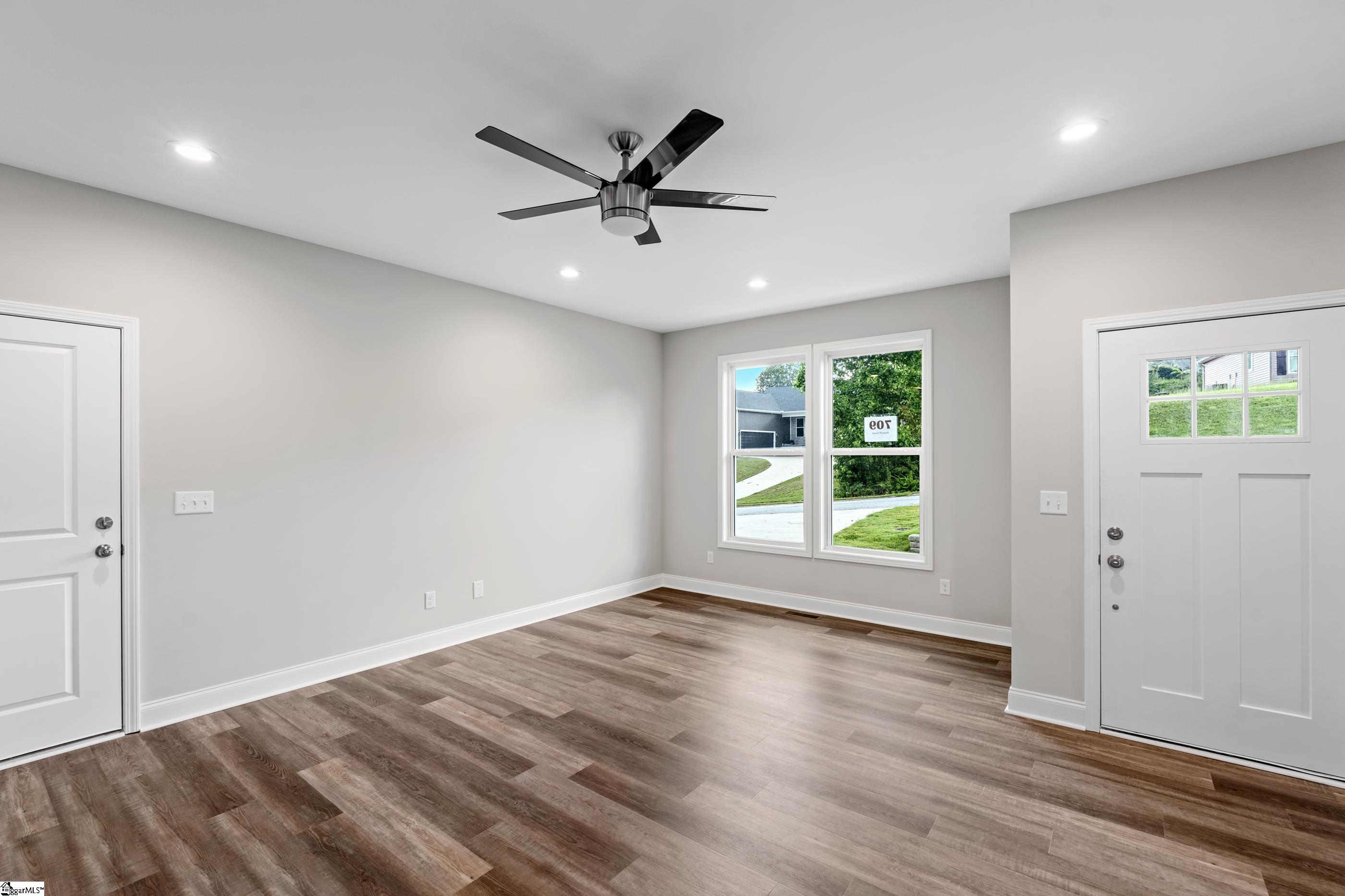 709 Rockcliff Street Greenville, SC 29617