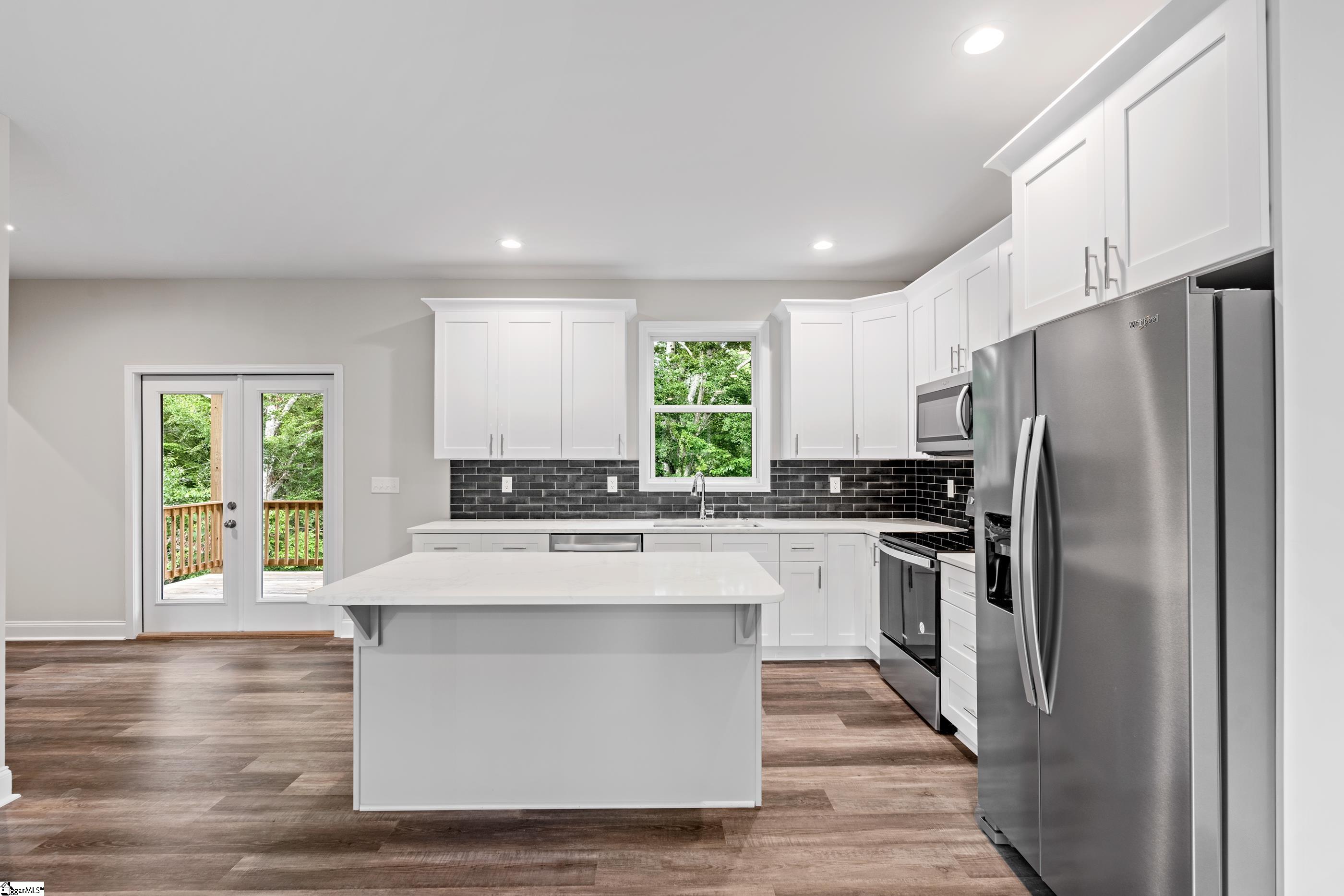 709 Rockcliff Street Greenville, SC 29617