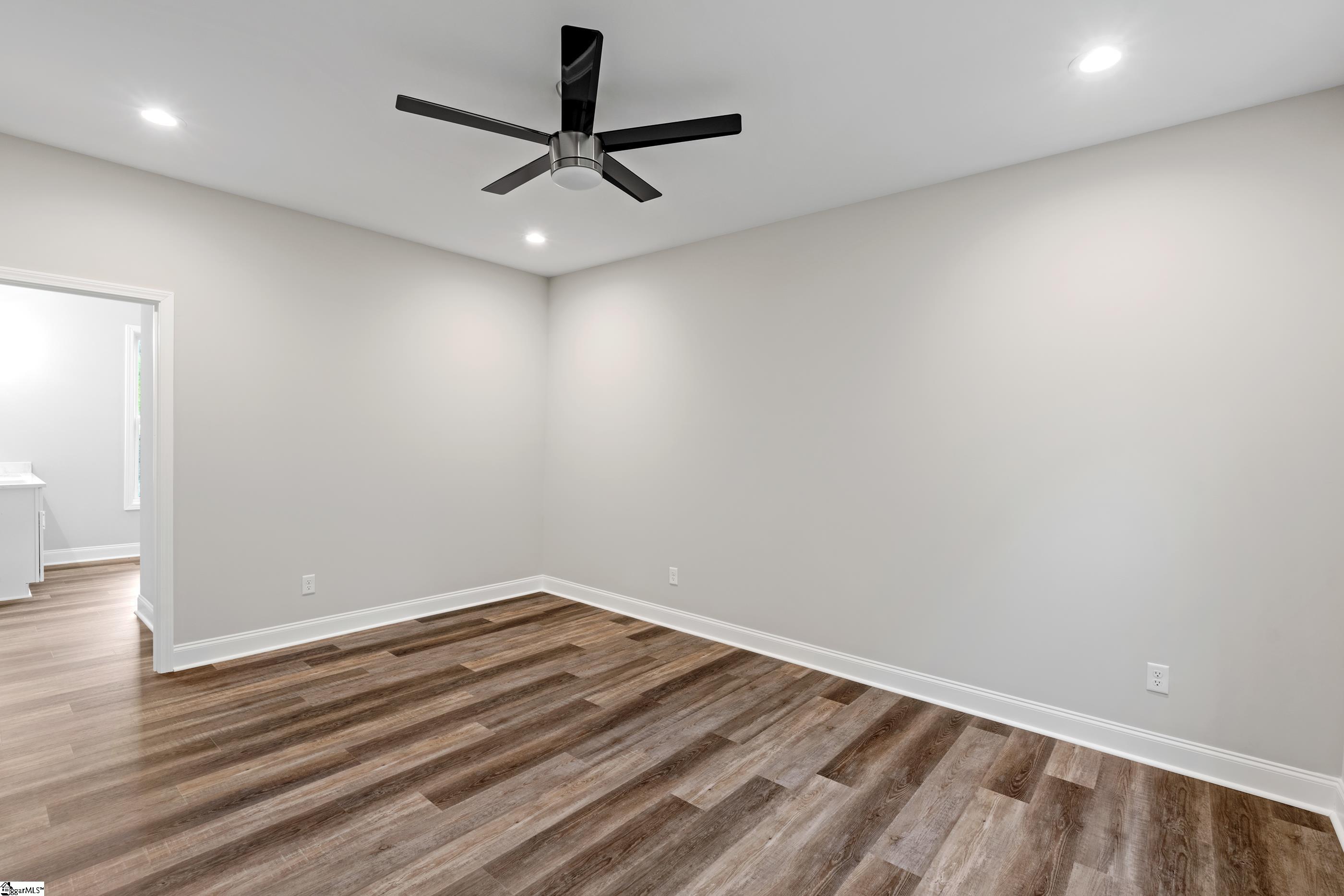 709 Rockcliff Street Greenville, SC 29617