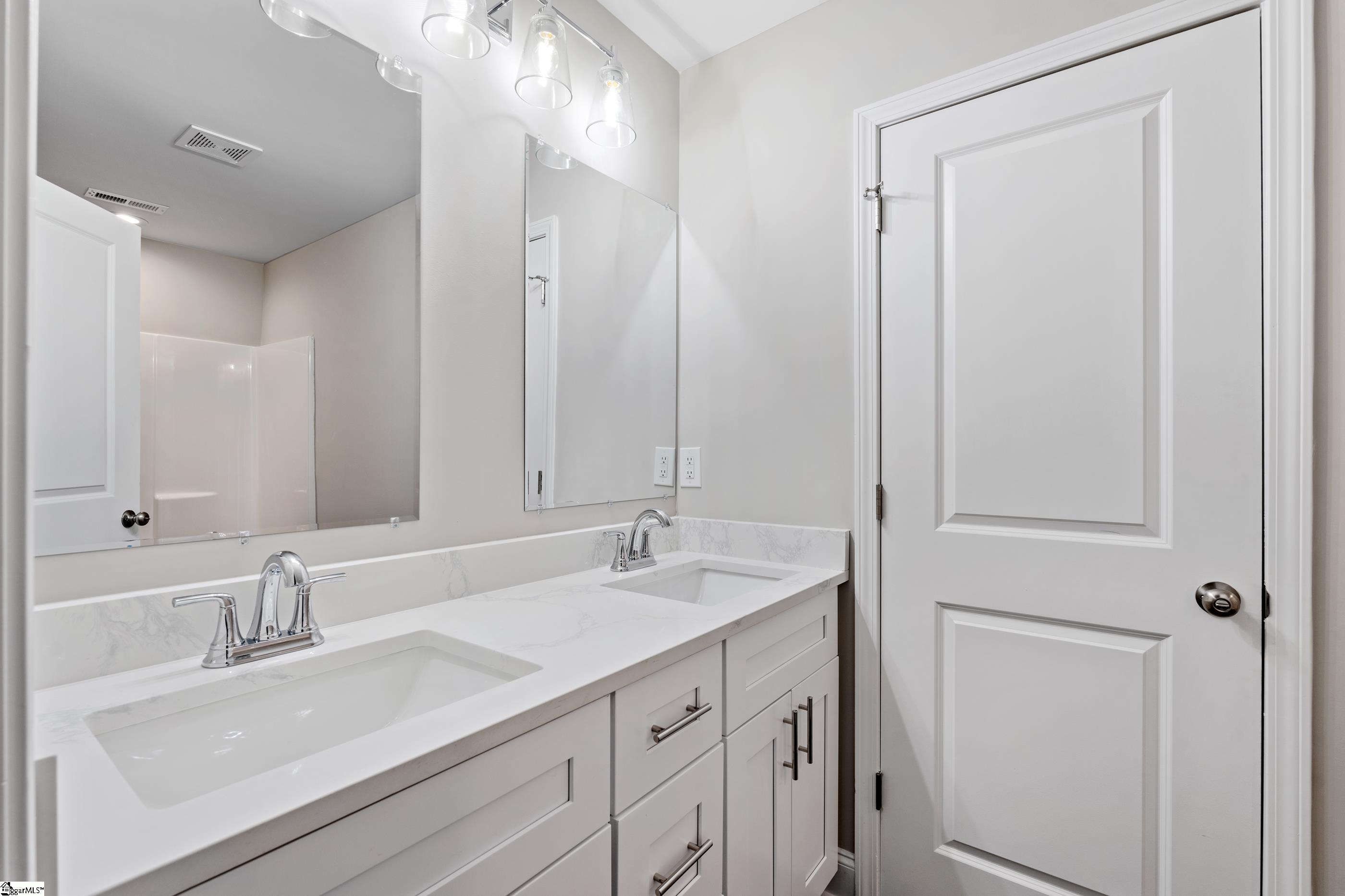 709 Rockcliff Street Greenville, SC 29617
