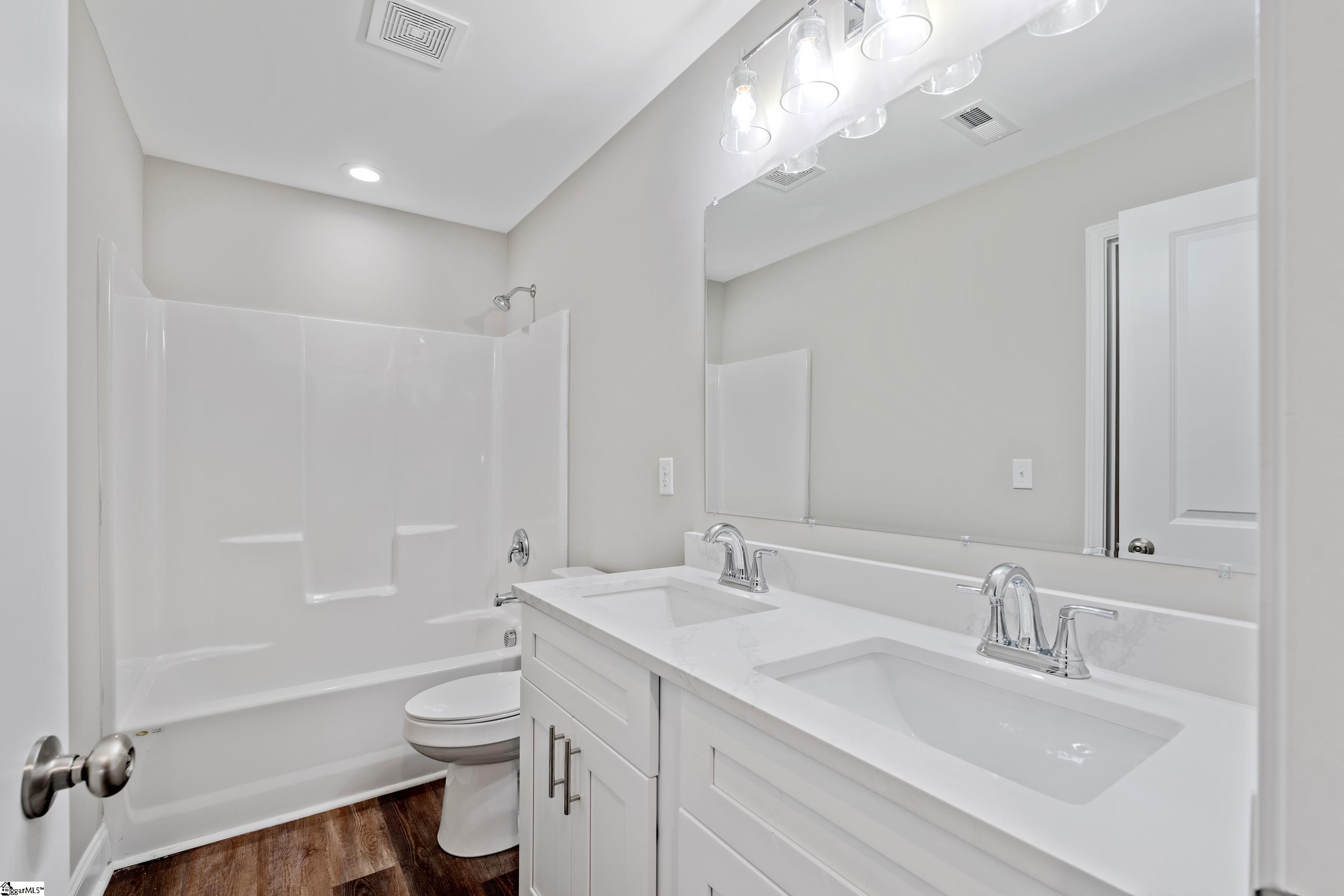 709 Rockcliff Street Greenville, SC 29617