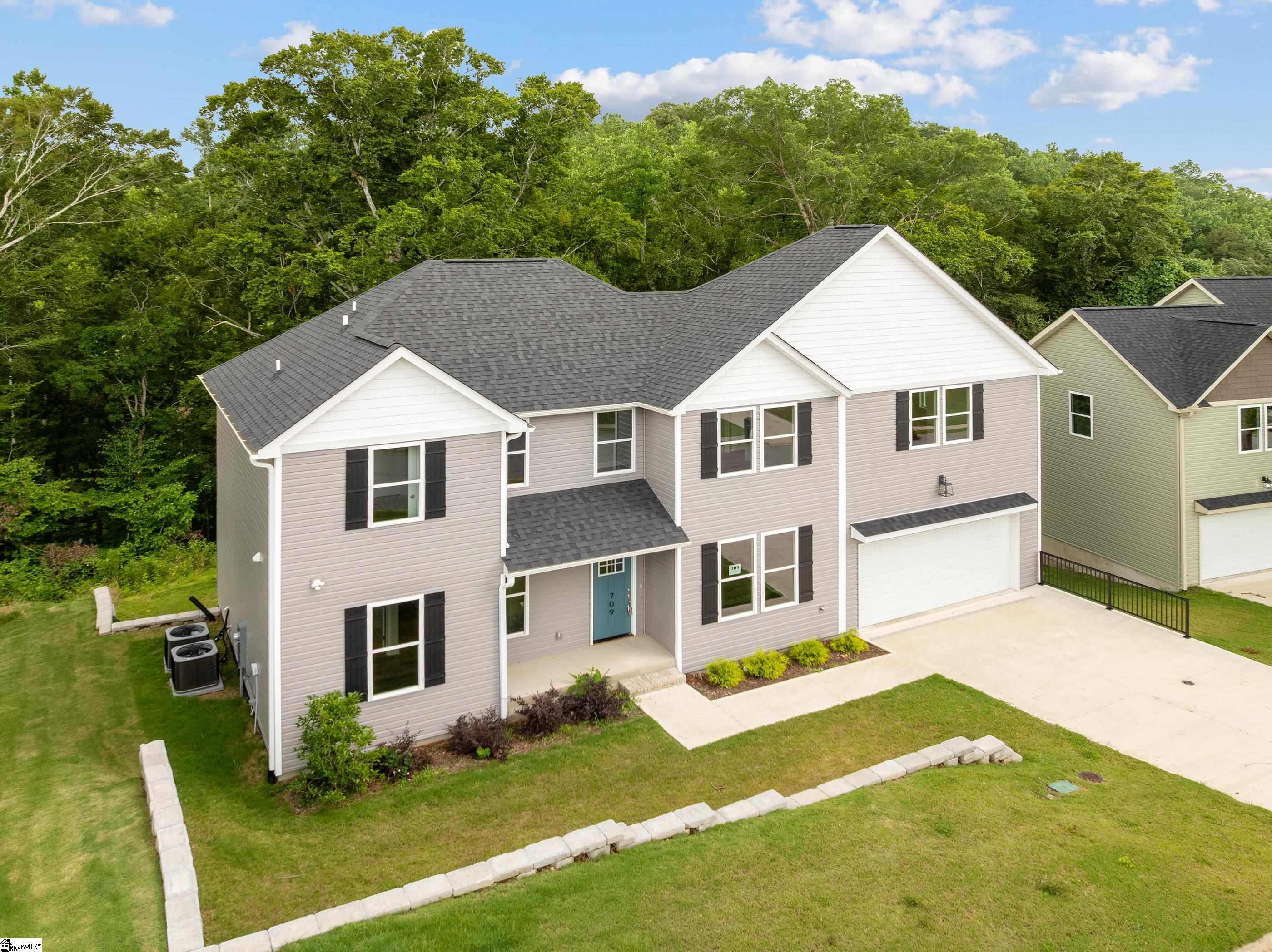 709 Rockcliff Street Greenville, SC 29617