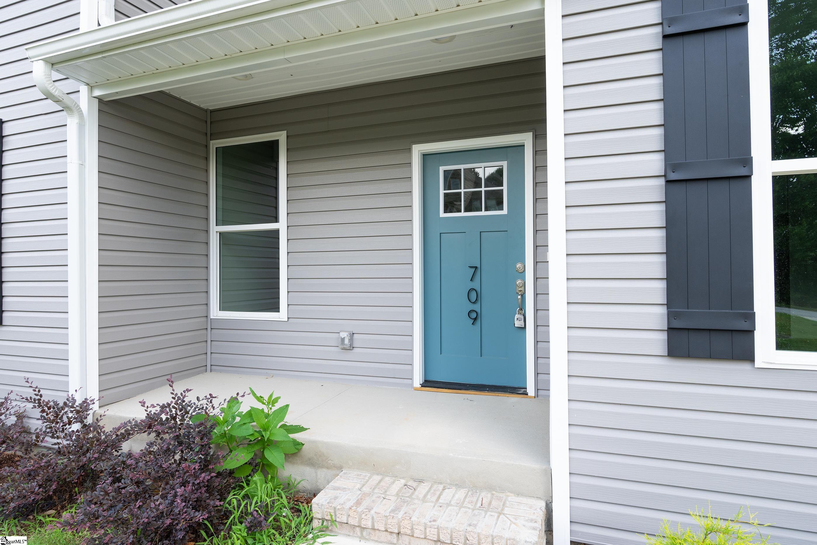 709 Rockcliff Street Greenville, SC 29617