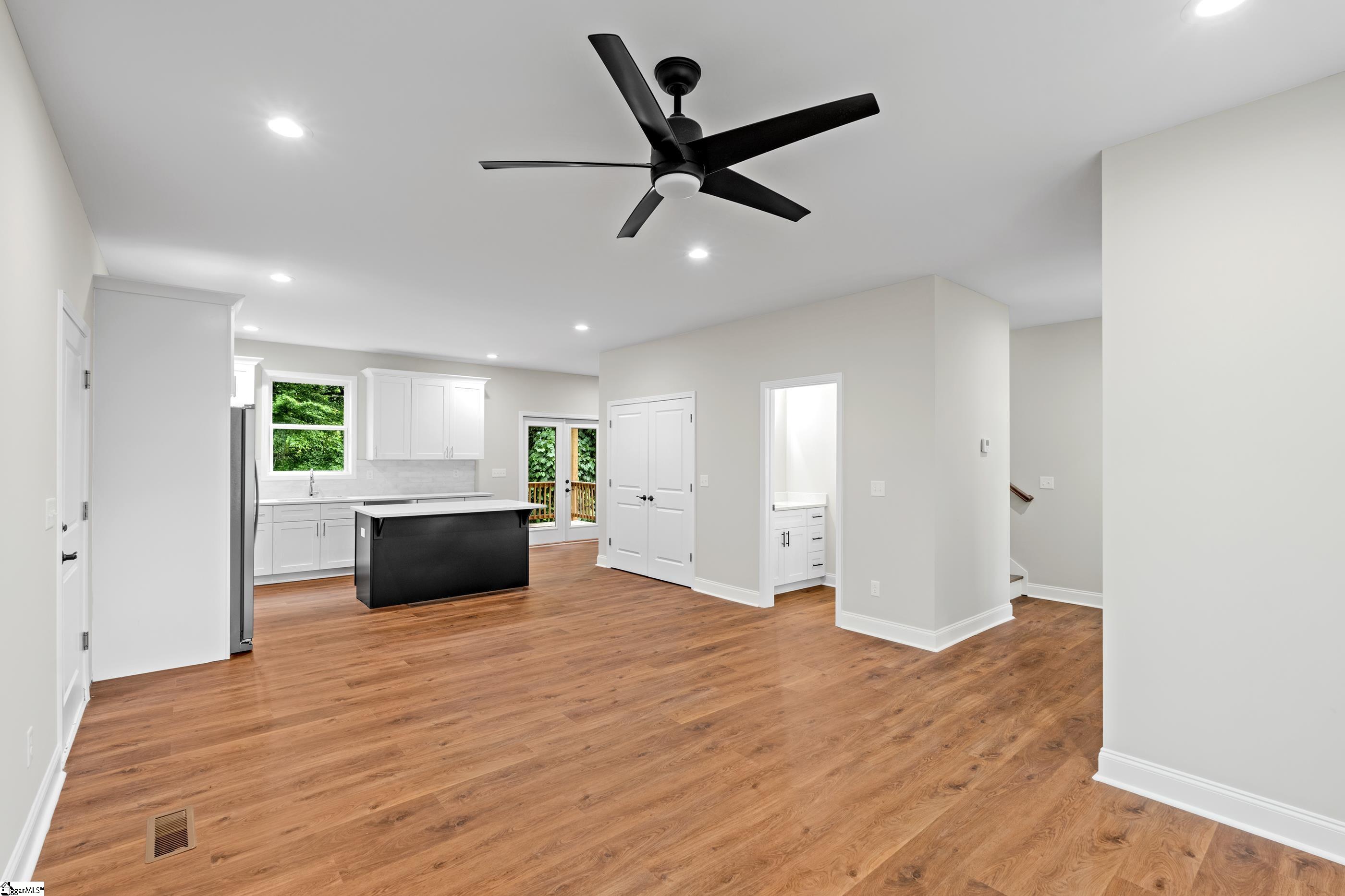 711 Rockcliff Street Greenville, SC 29617