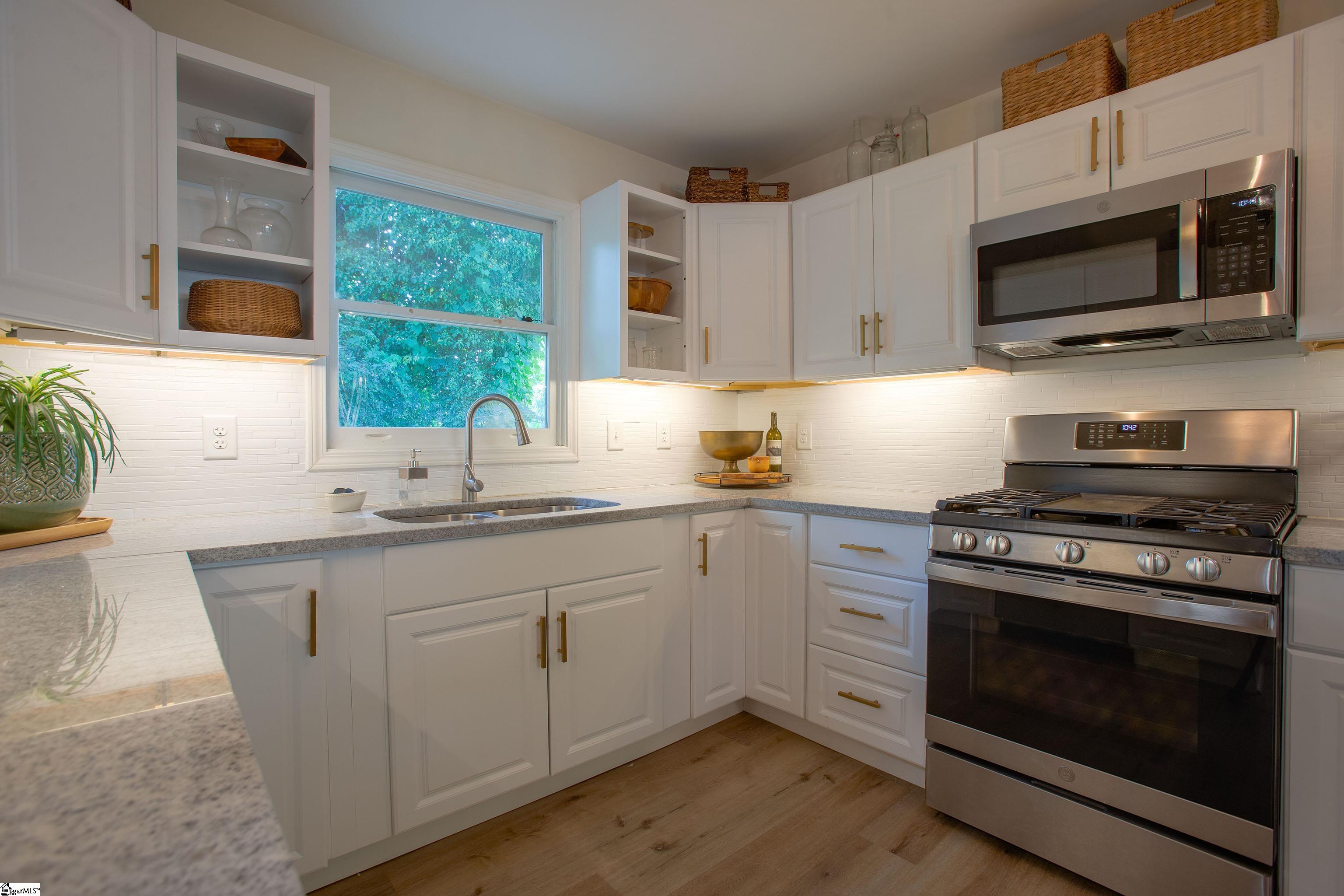 34 Pickens Drive Liberty, SC 29657-1131