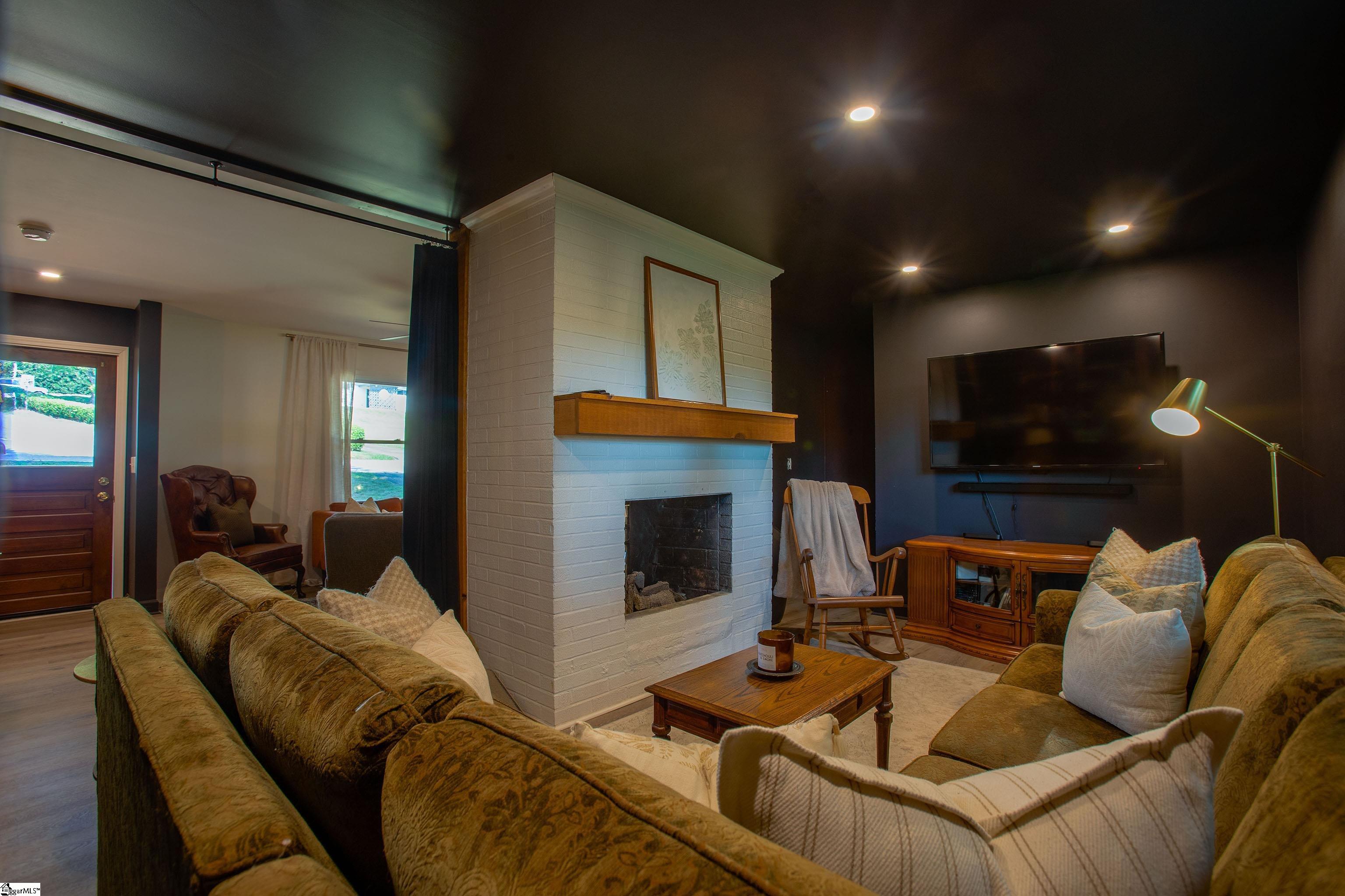 34 Pickens Drive Liberty, SC 29657-1131