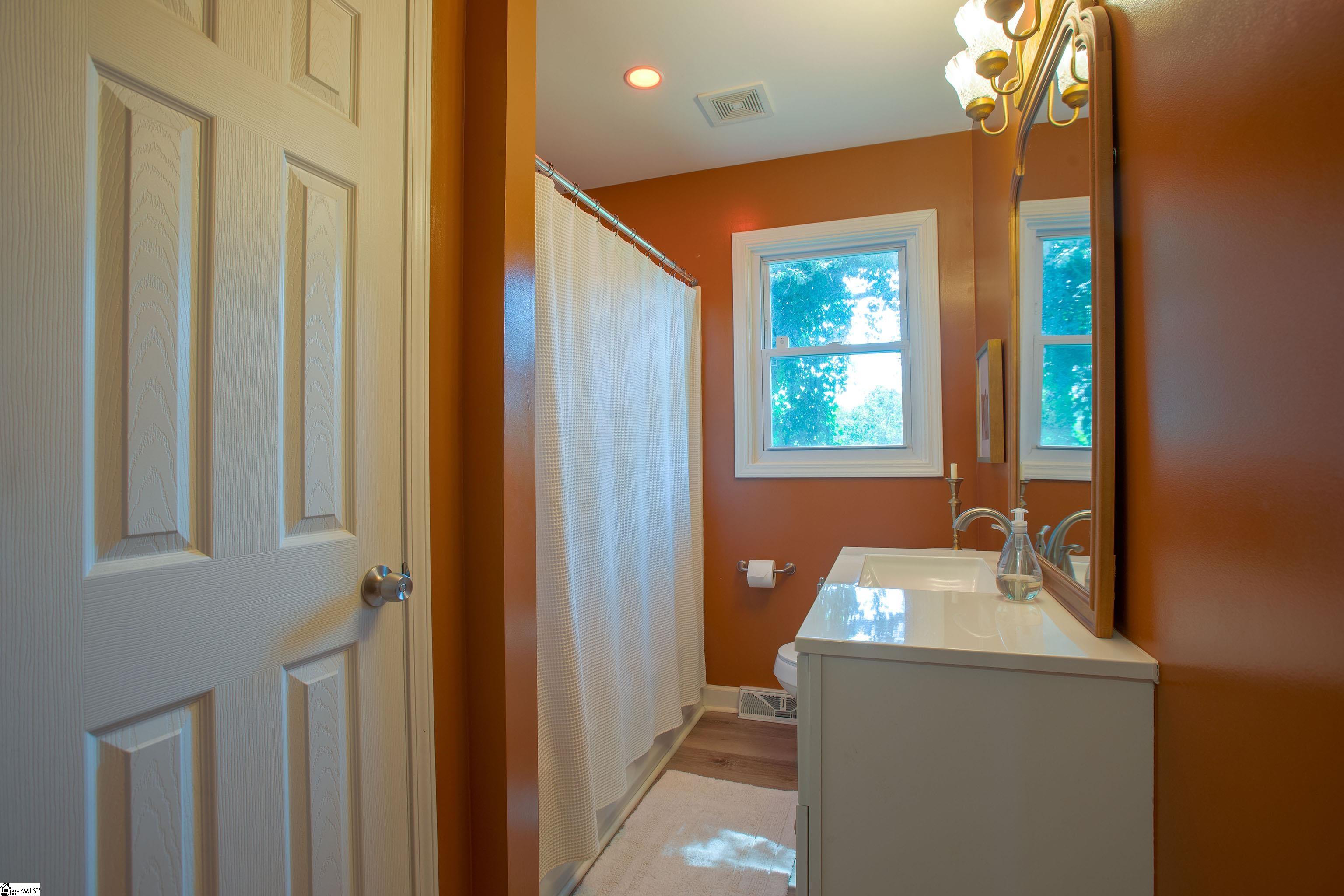 34 Pickens Drive Liberty, SC 29657-1131
