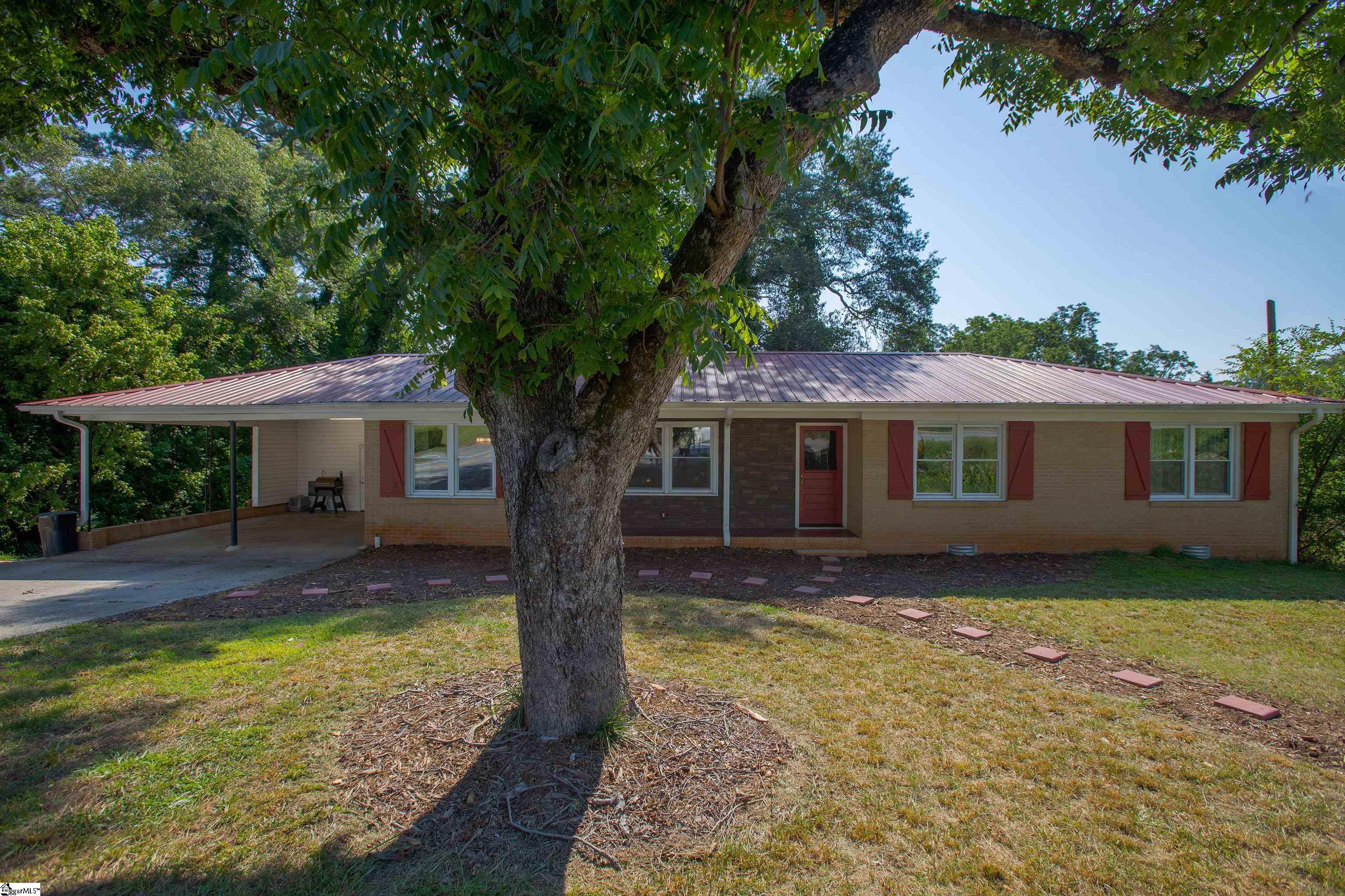 34 Pickens Drive Liberty, SC 29657-1131