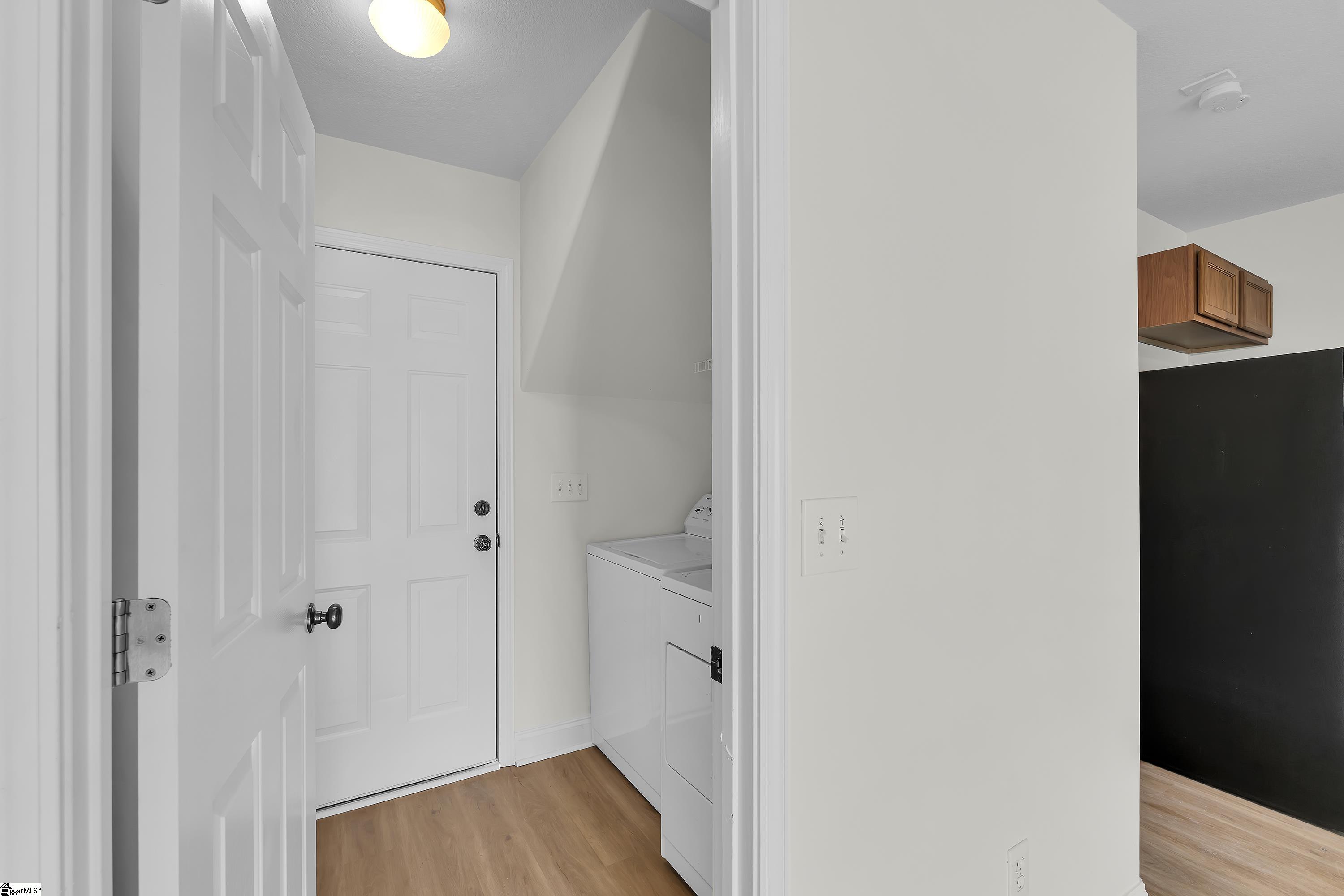 23 Whitethorn Lane Greenville, SC 29607
