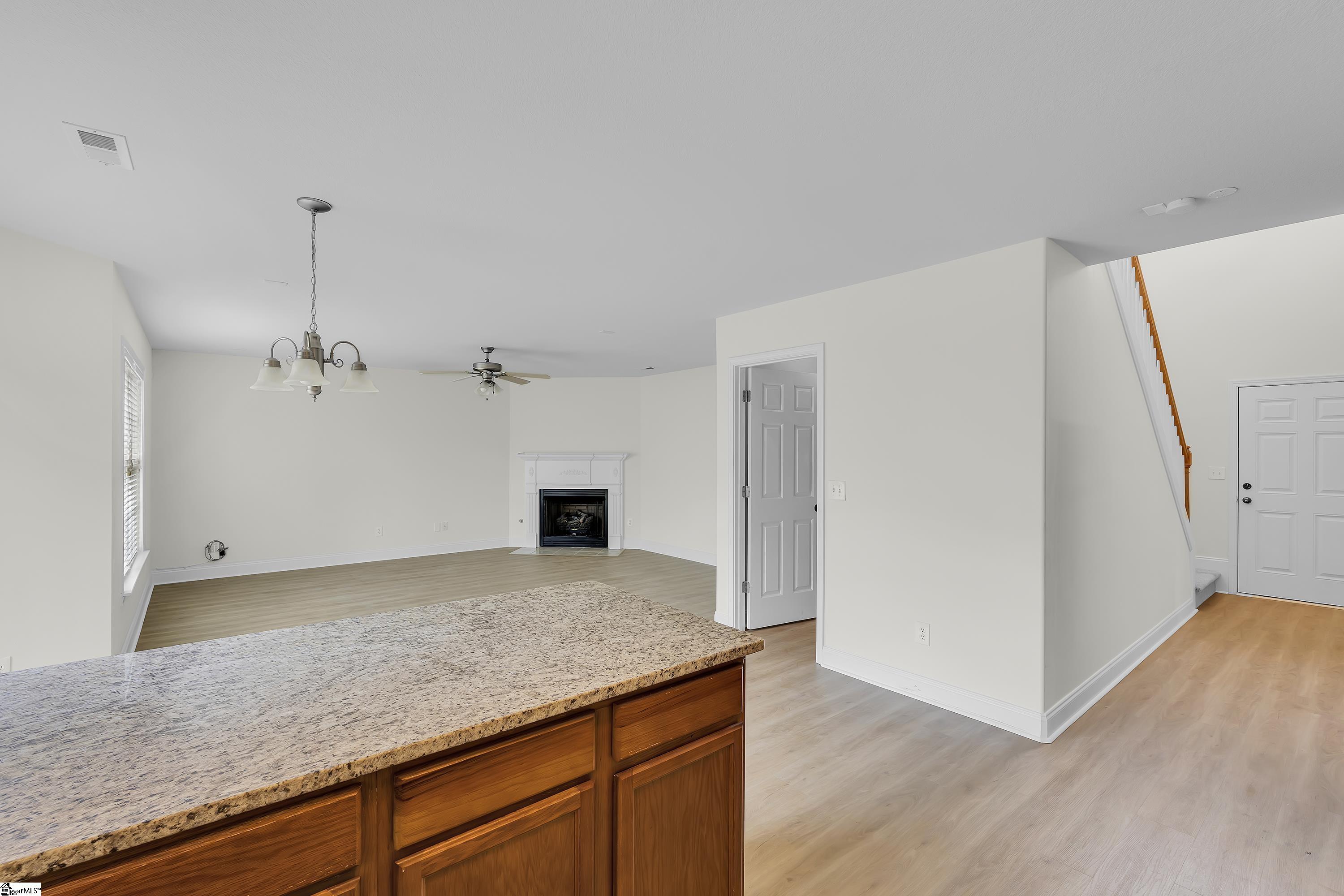 23 Whitethorn Lane Greenville, SC 29607