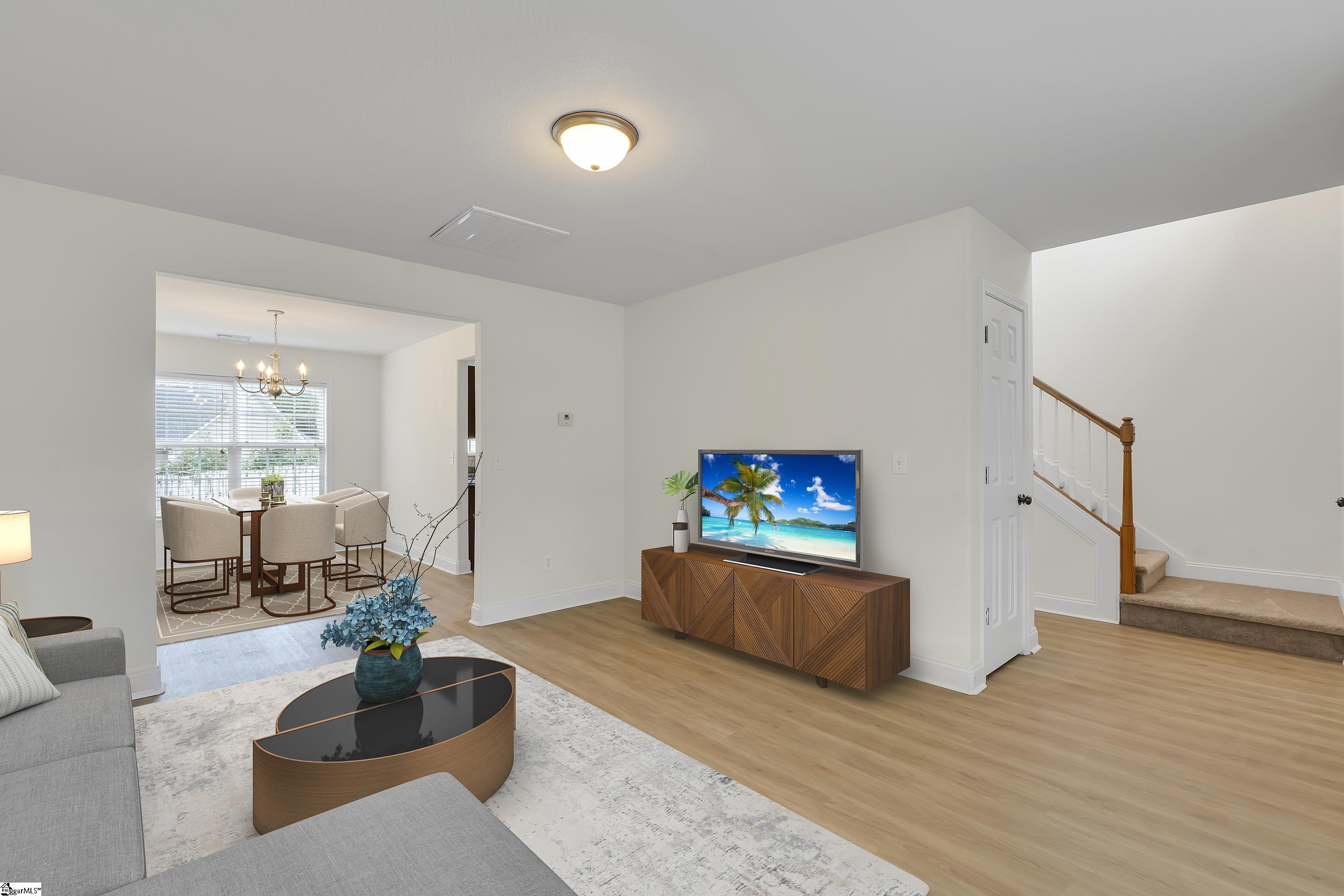 23 Whitethorn Lane Greenville, SC 29607