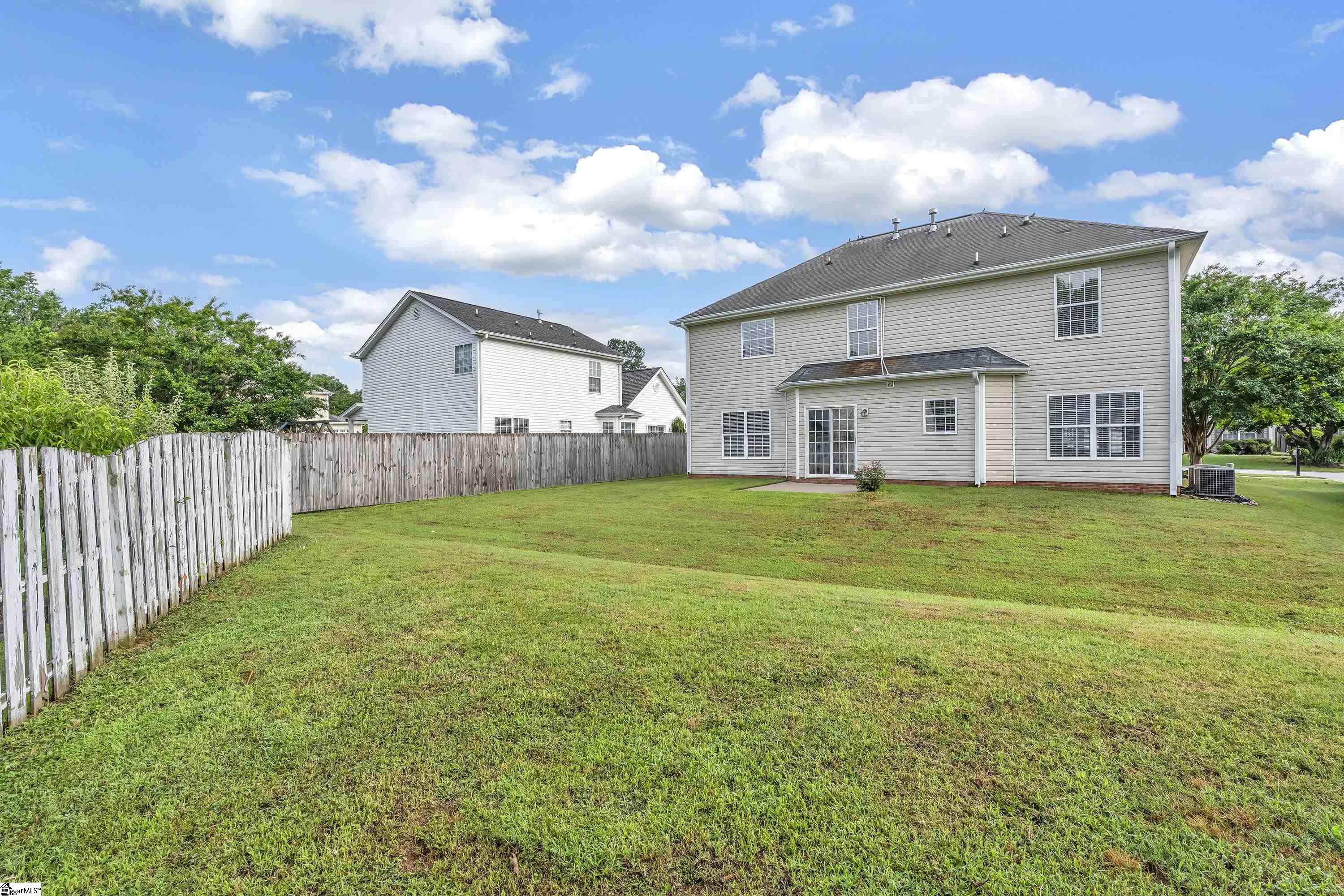 23 Whitethorn Lane Greenville, SC 29607