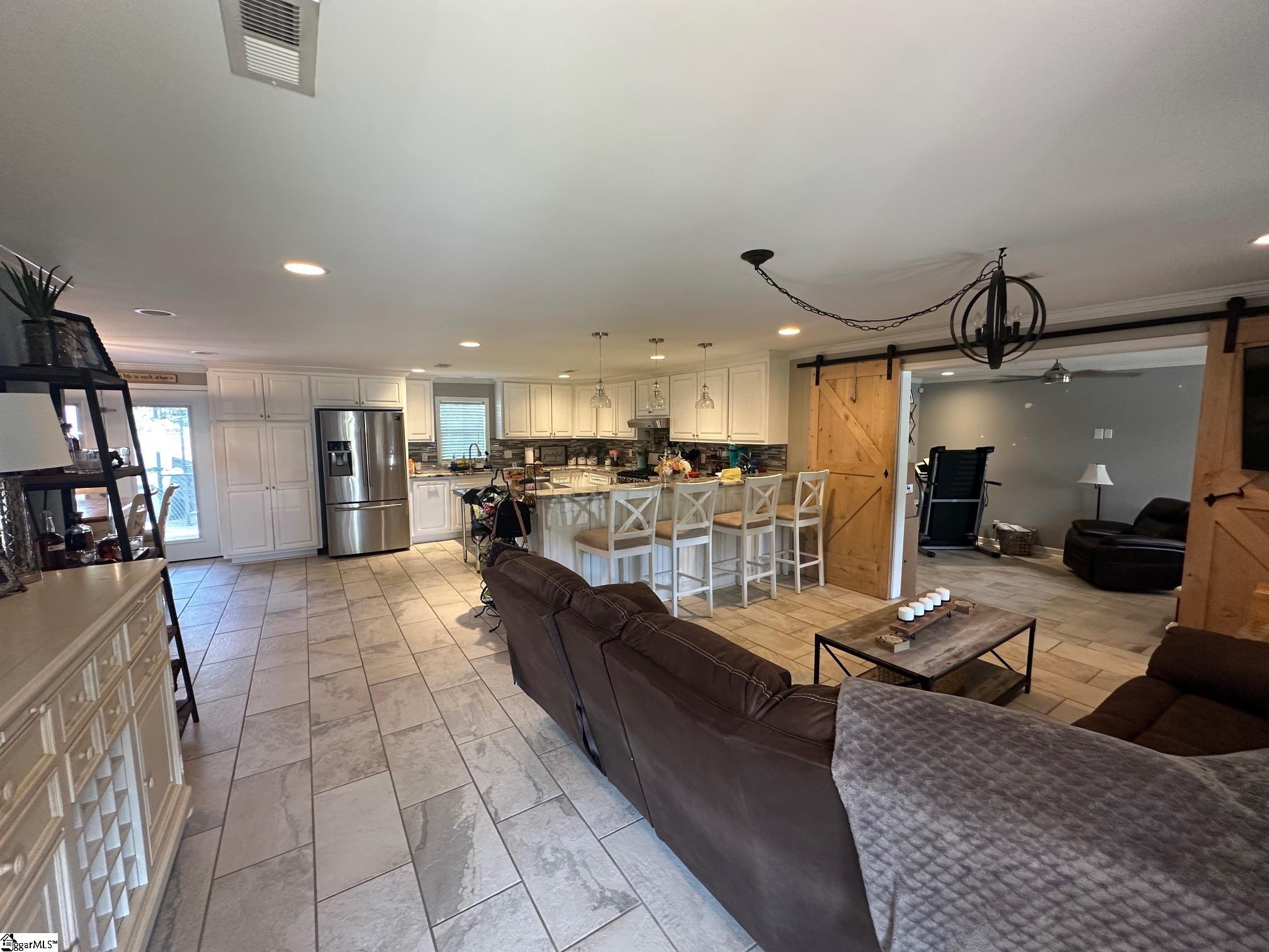 4729 S Church Street Roebuck, SC 29376