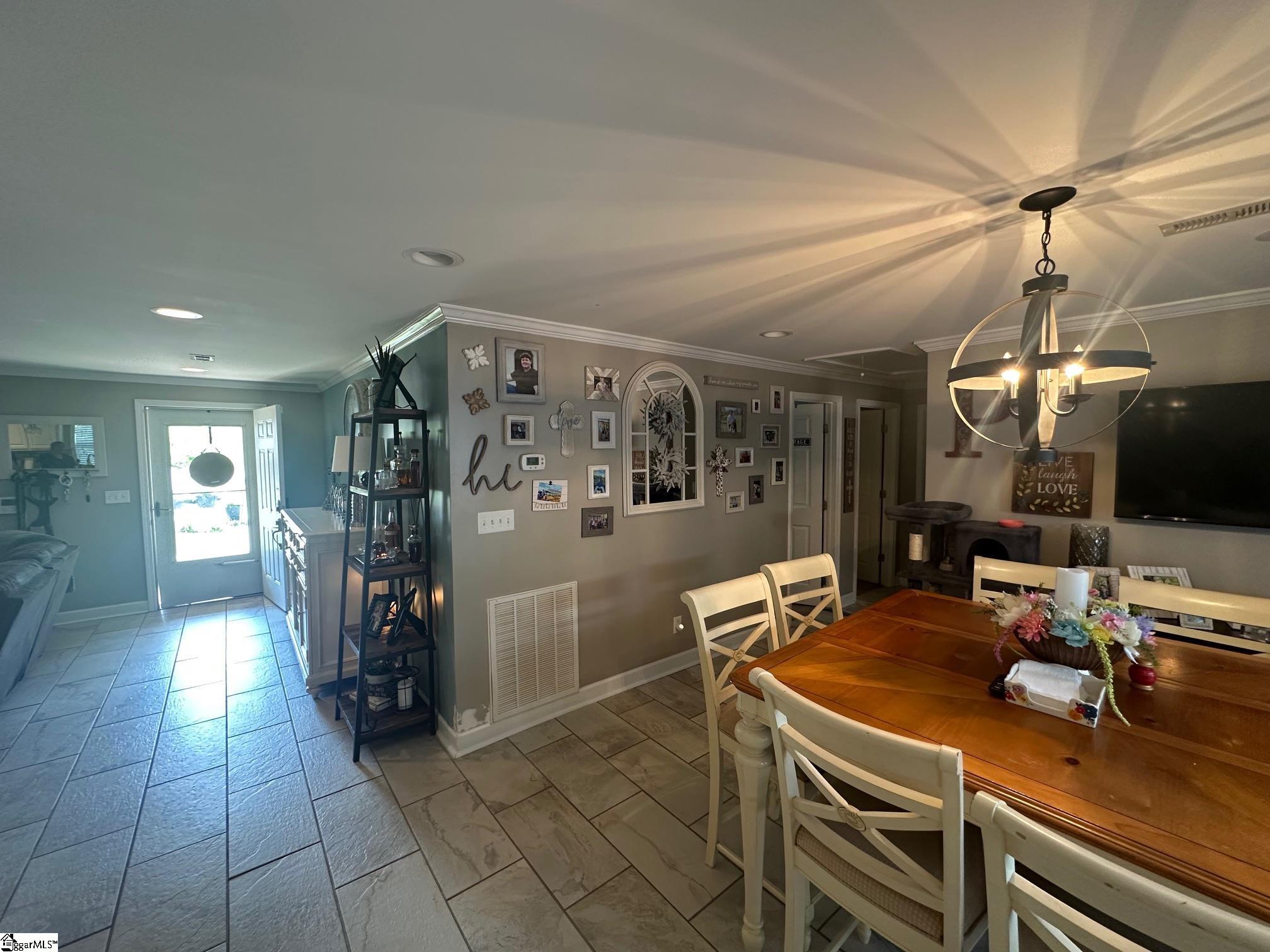 4729 S Church Street Roebuck, SC 29376