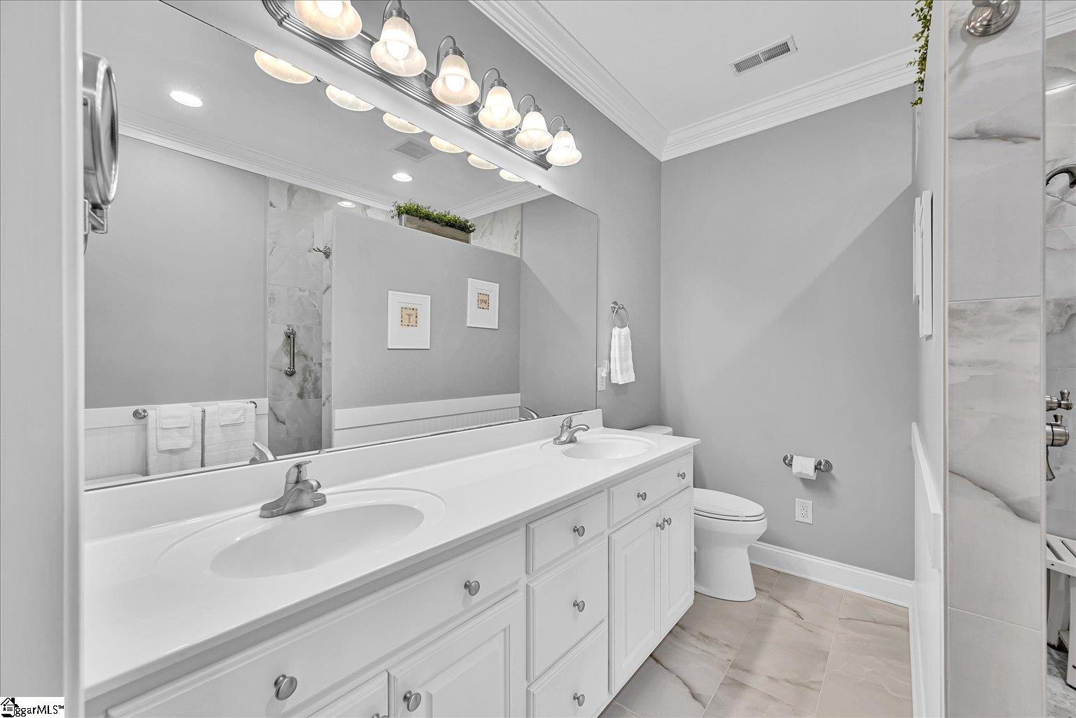 215 Killarney Way Easley, SC 29642