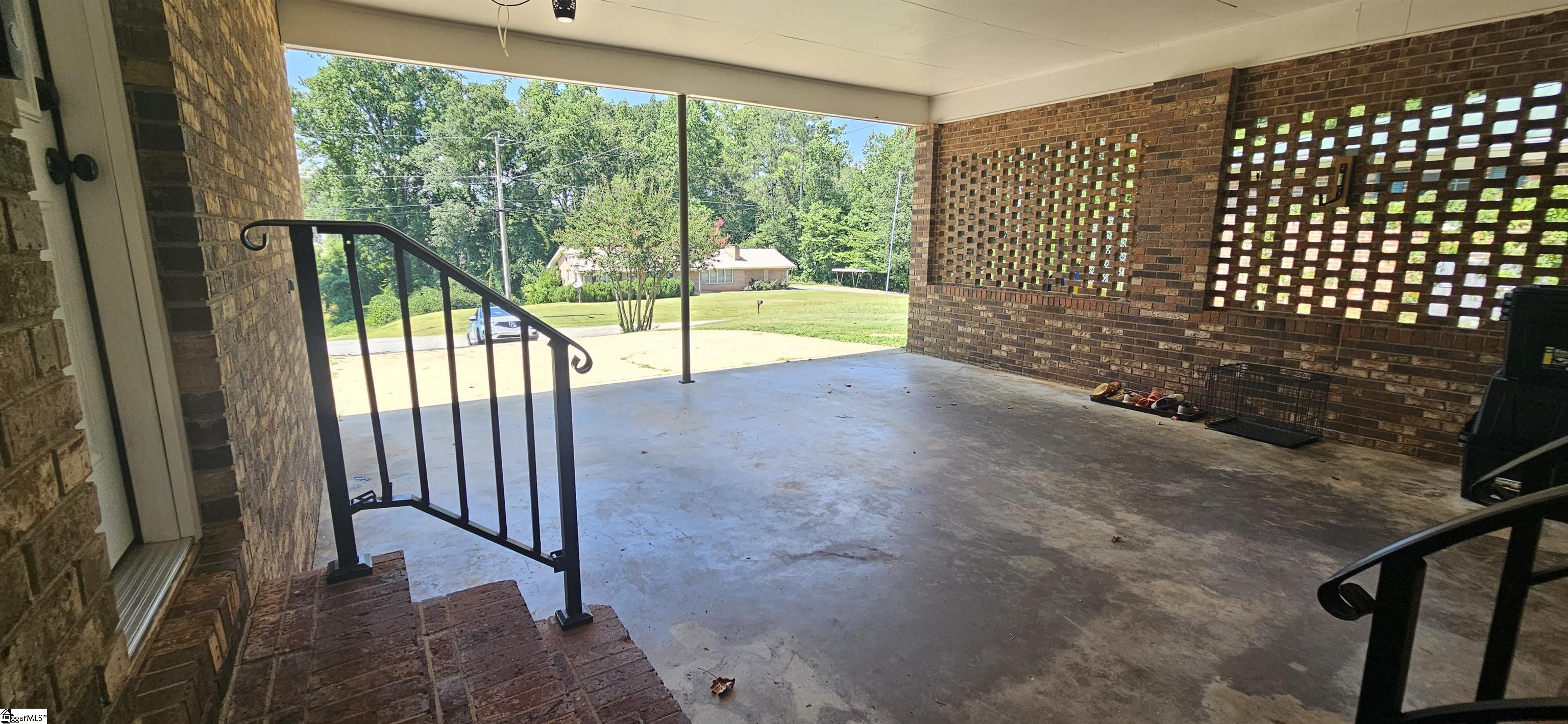 500 Sherwood Drive Seneca, SC 29678