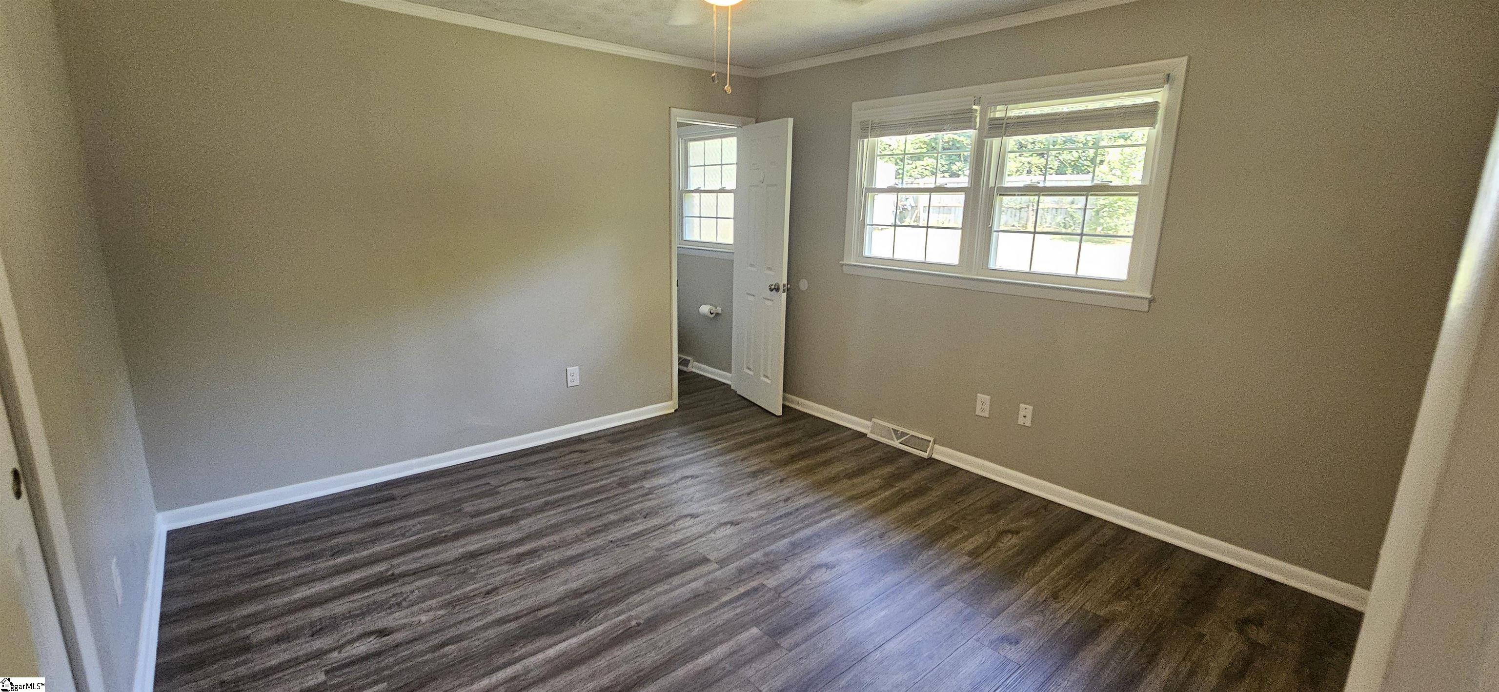 500 Sherwood Drive Seneca, SC 29678