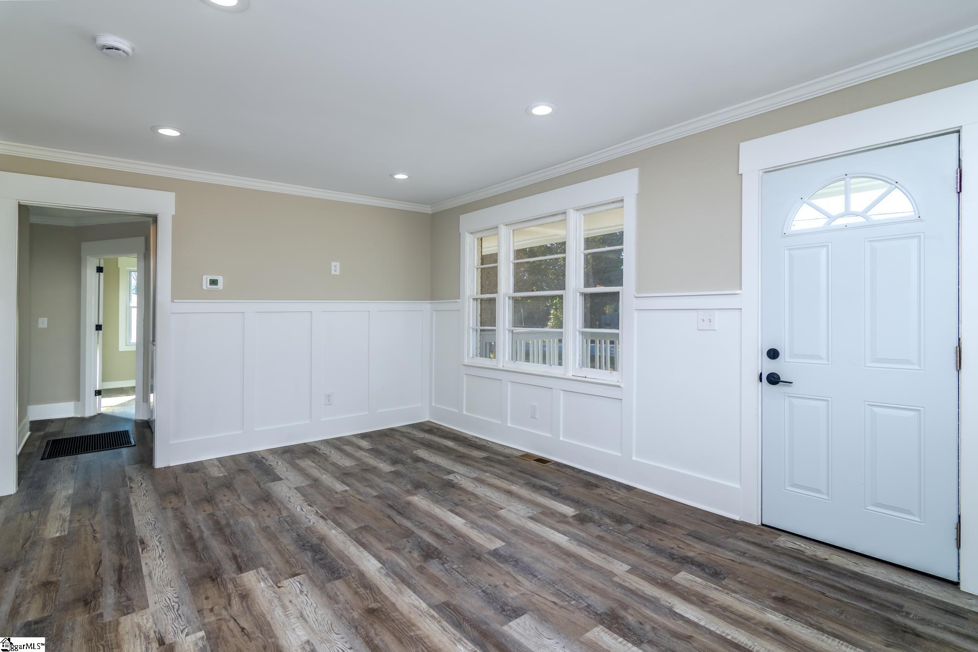 49 Tuskegee Avenue Greenville, SC 29607
