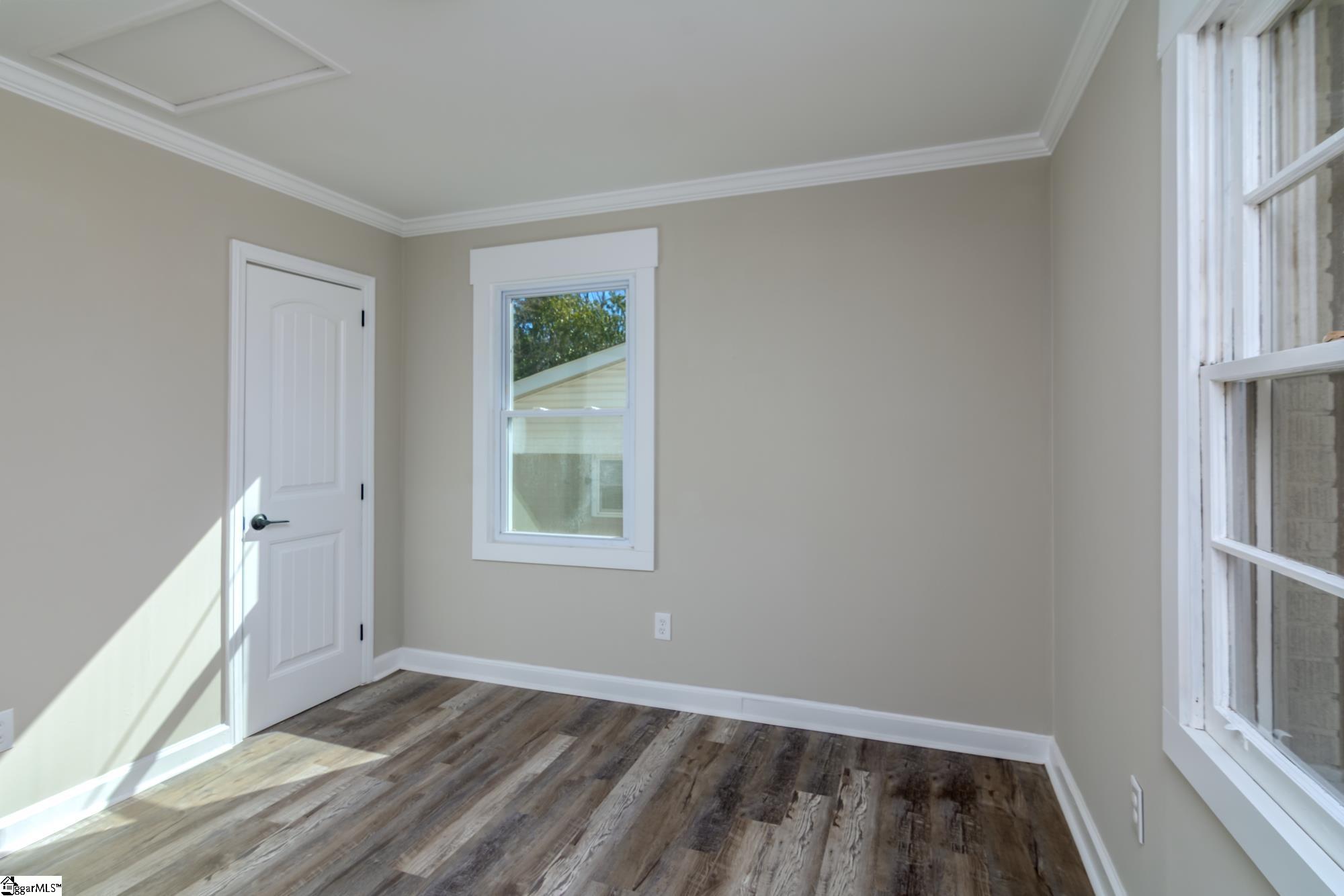 49 Tuskegee Avenue Greenville, SC 29607