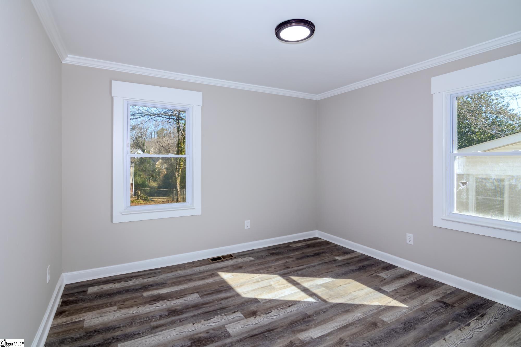 49 Tuskegee Avenue Greenville, SC 29607