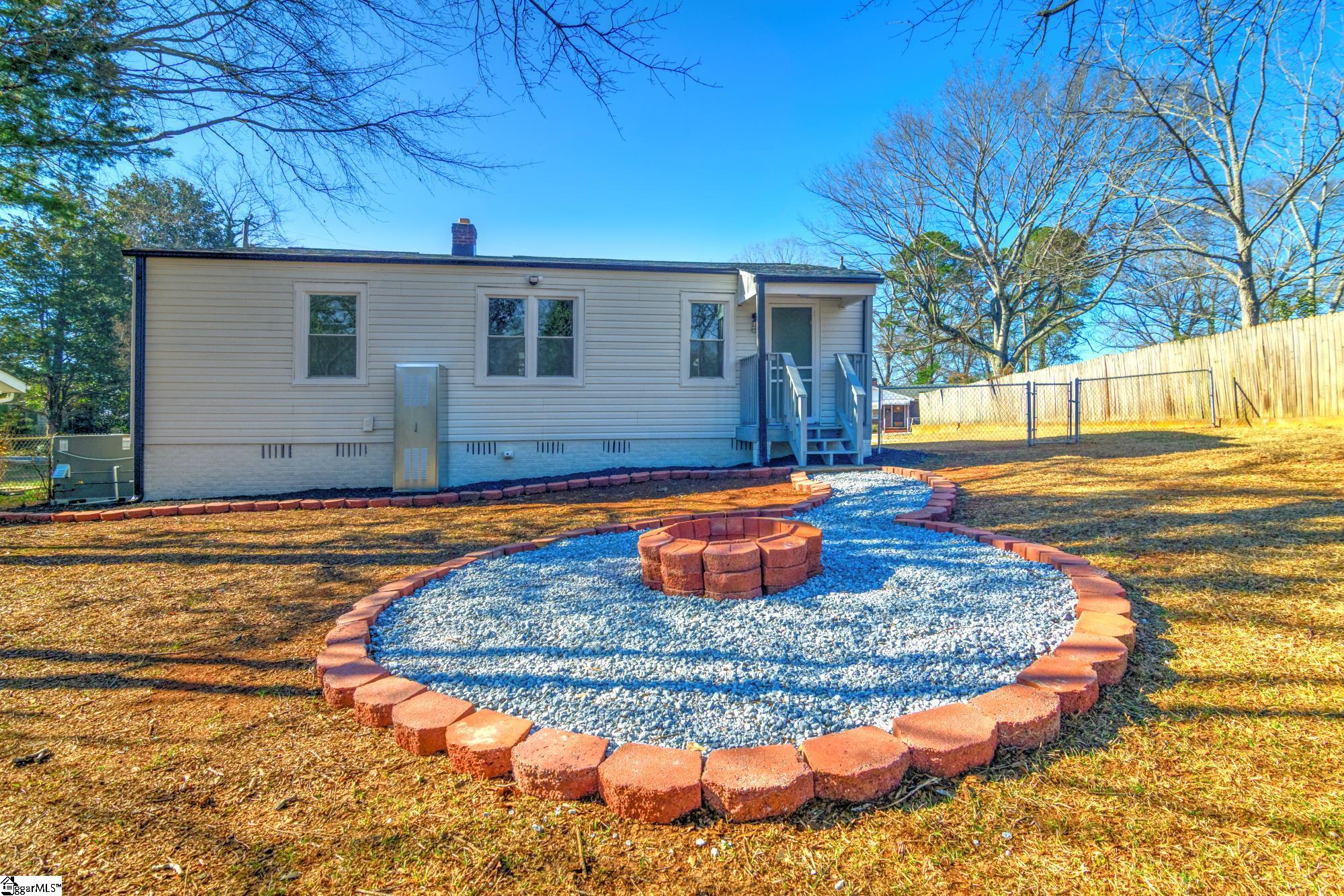 49 Tuskegee Avenue Greenville, SC 29607