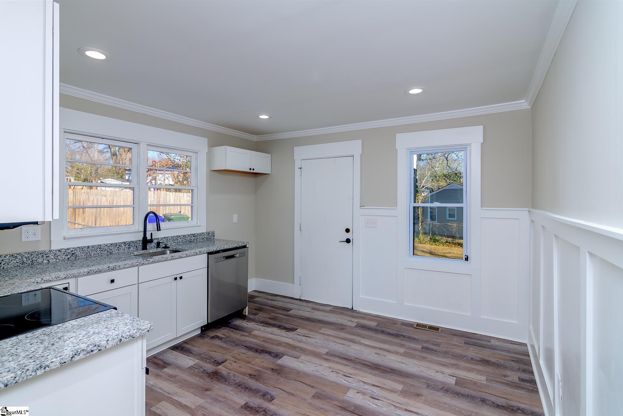 49 Tuskegee Avenue Greenville, SC 29607