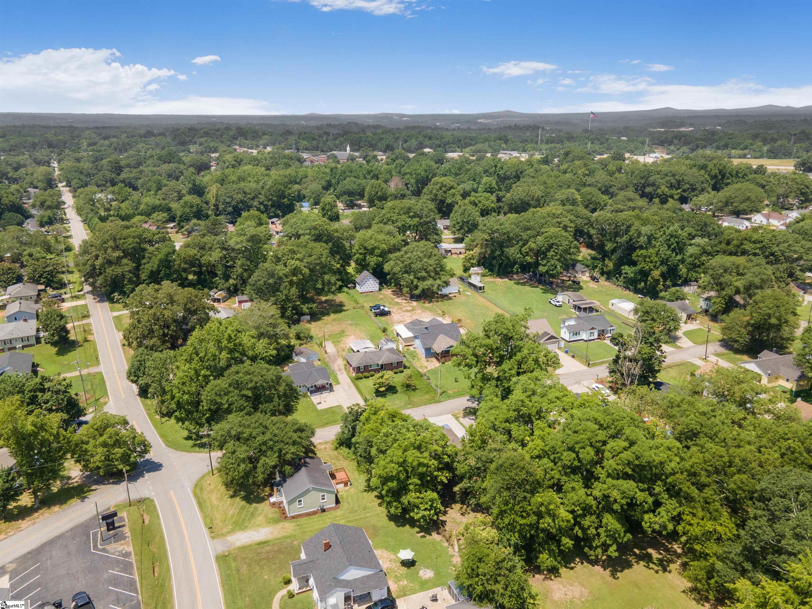 401 Welcome Avenue Greenville, SC 29611