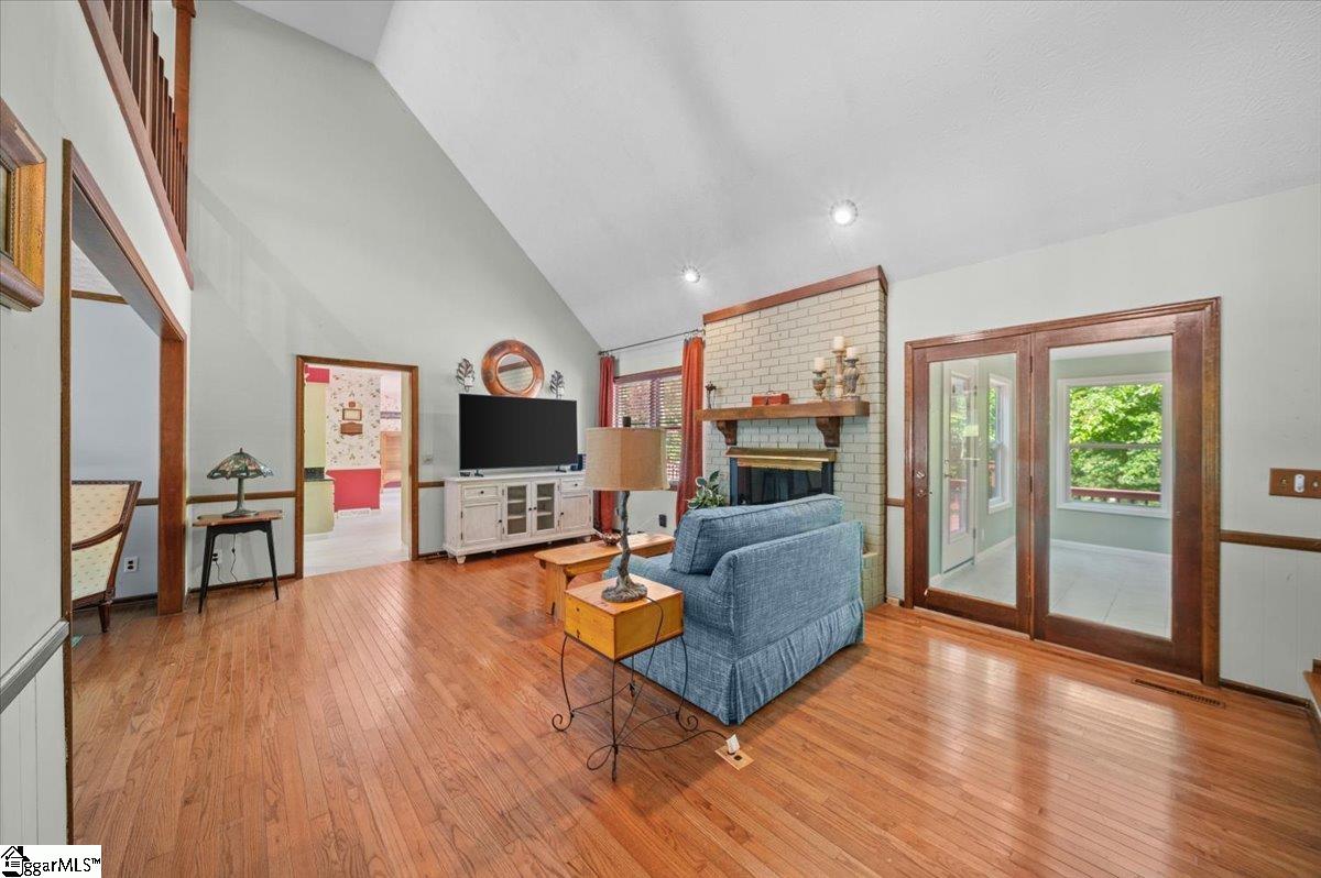 1 Dove Tree Road Greenville, SC 29615
