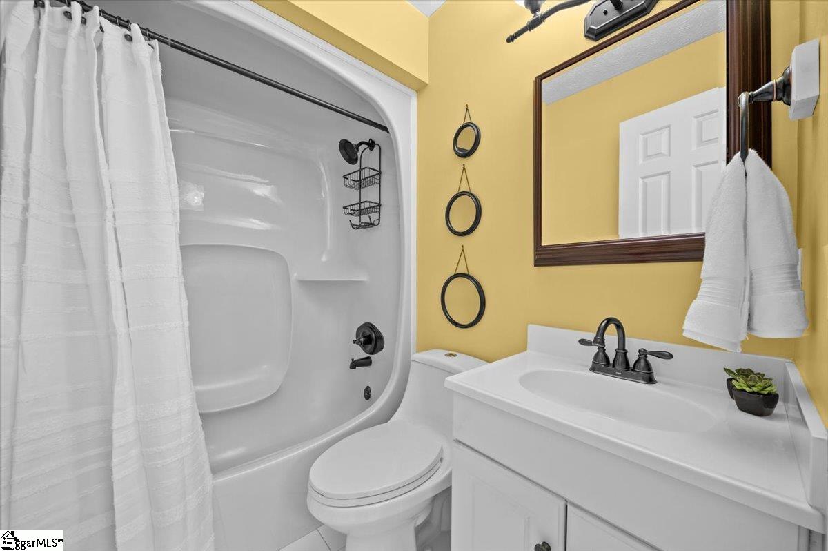 1 Dove Tree Road Greenville, SC 29615