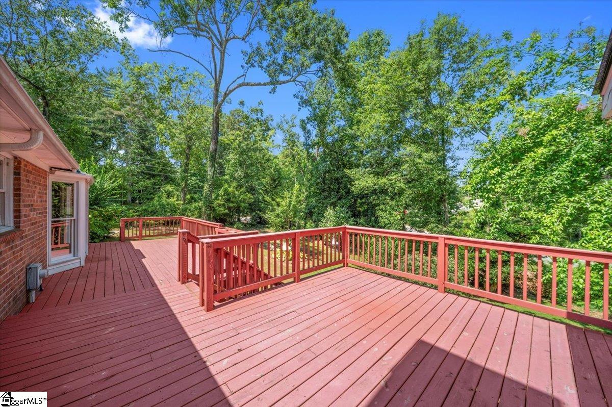 1 Dove Tree Road Greenville, SC 29615