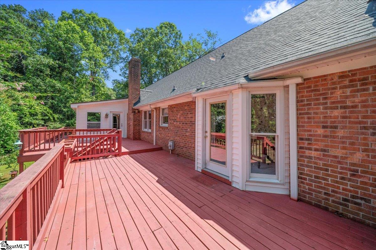 1 Dove Tree Road Greenville, SC 29615
