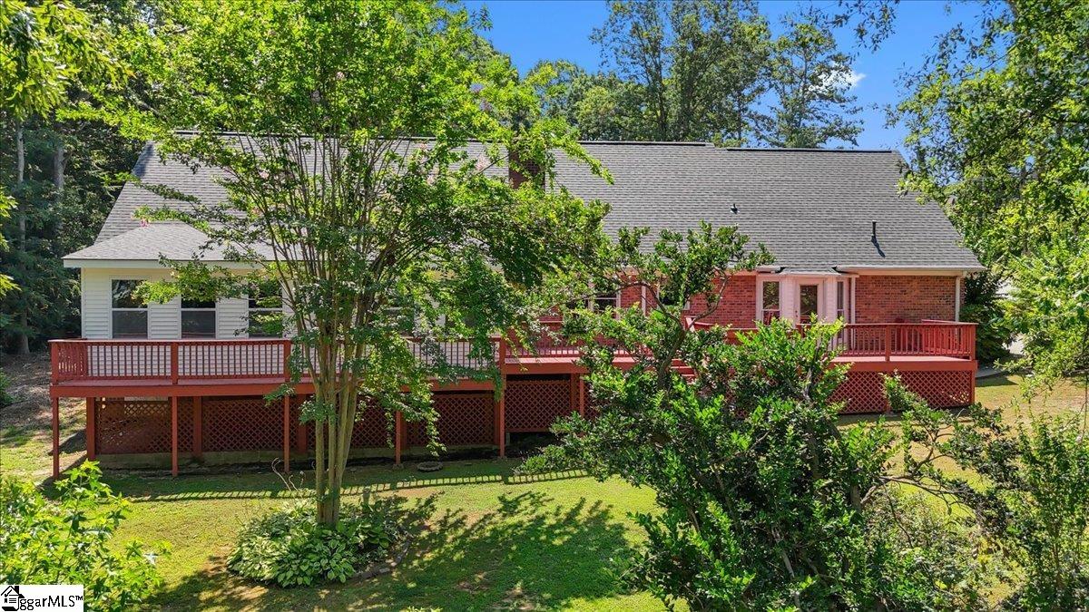1 Dove Tree Road Greenville, SC 29615
