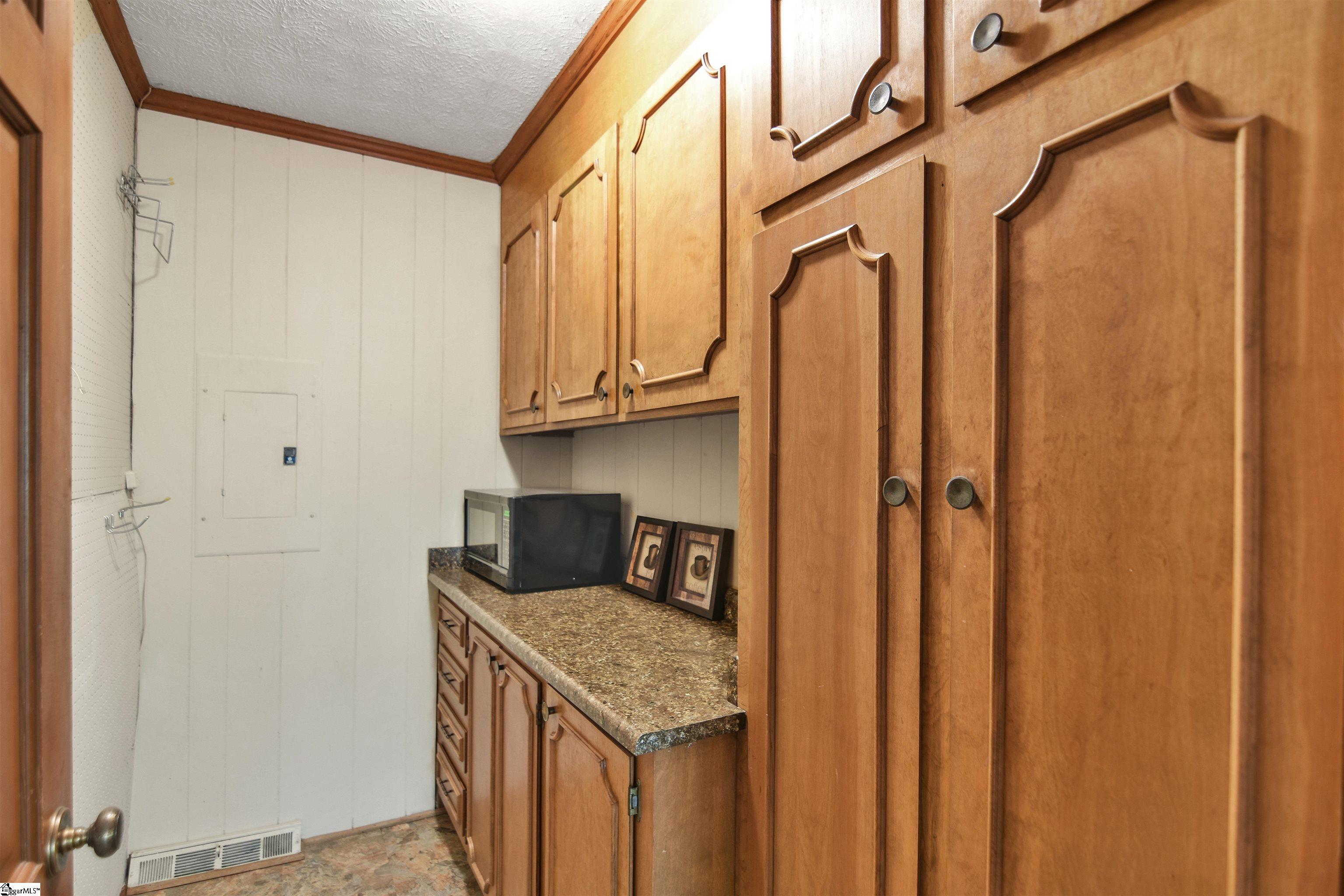 118 Knollview Drive Greenville, SC 29611