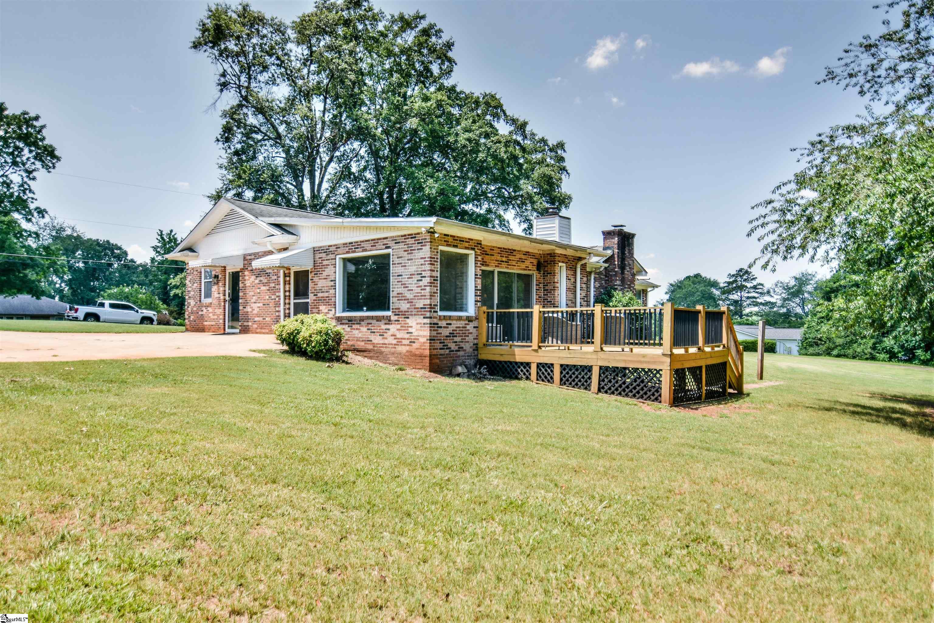 118 Knollview Drive Greenville, SC 29611