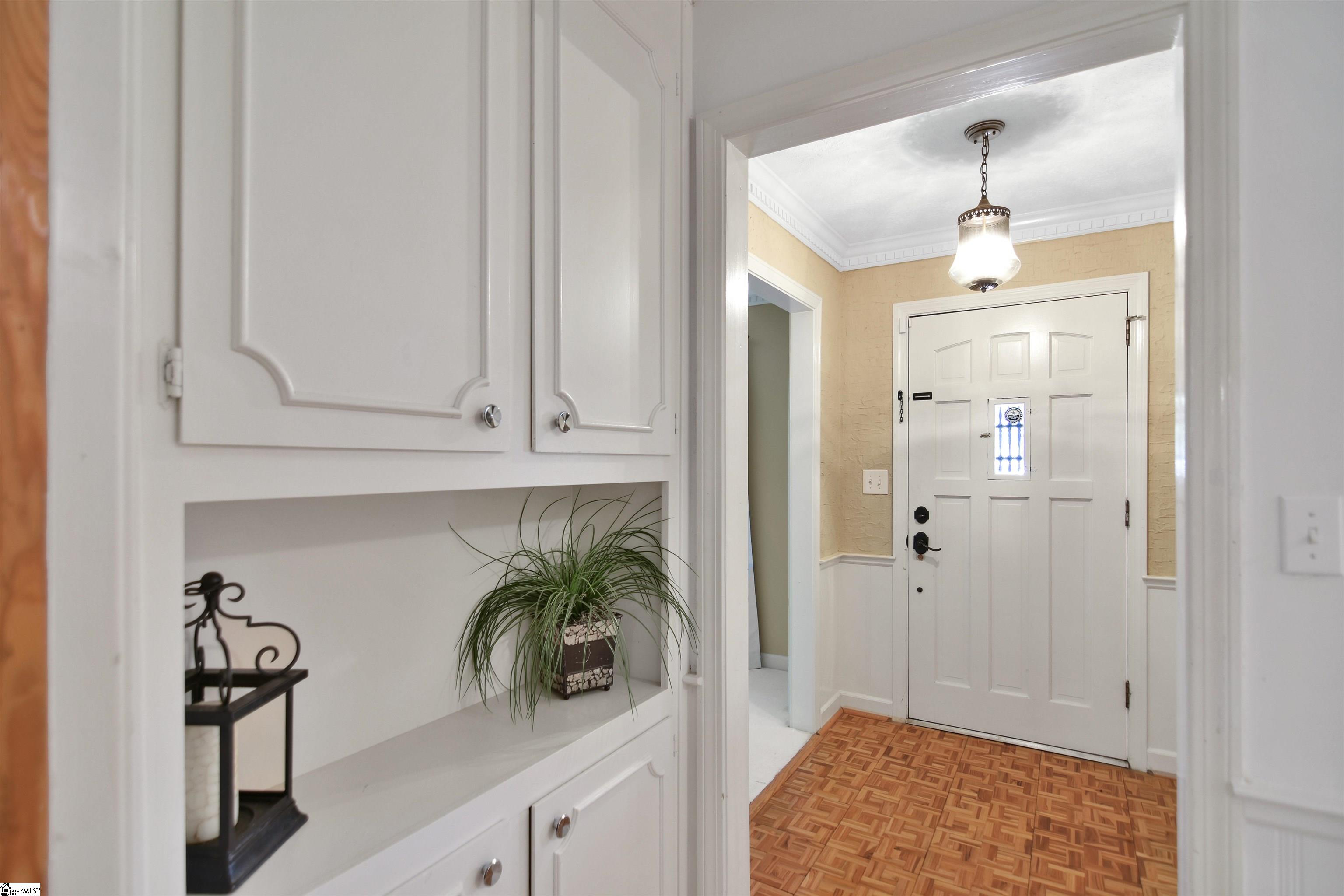 118 Knollview Drive Greenville, SC 29611