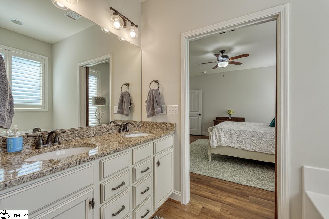 826 Lynshire Lane Moore, SC 29369
