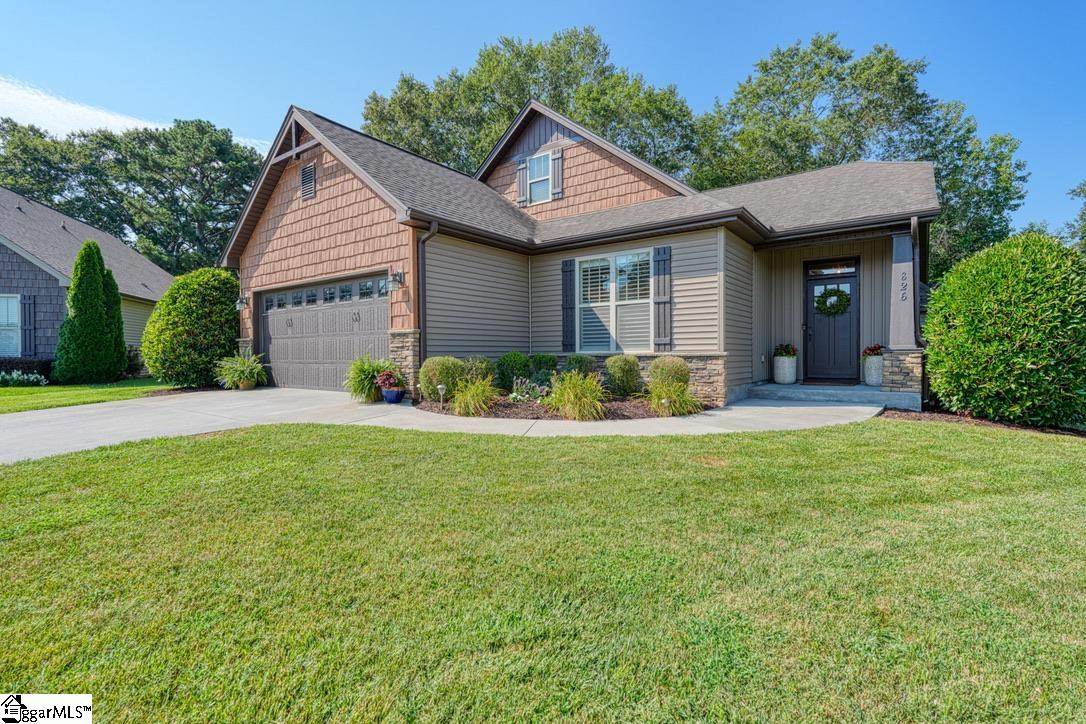 826 Lynshire Lane Moore, SC 29369