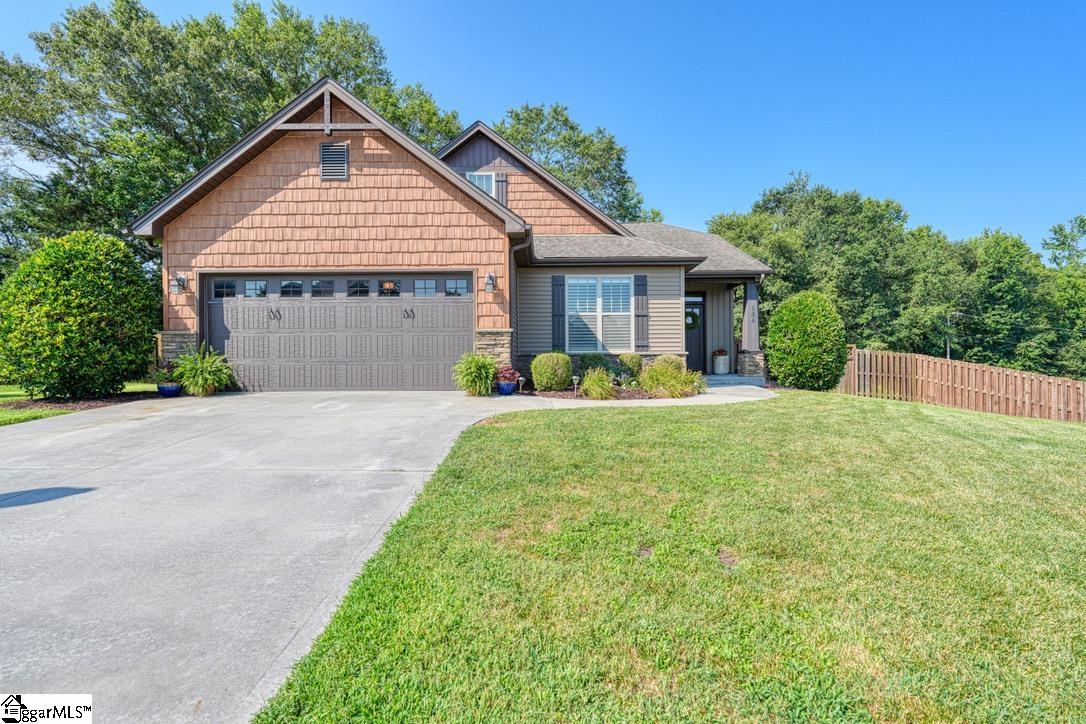826 Lynshire Lane Moore, SC 29369