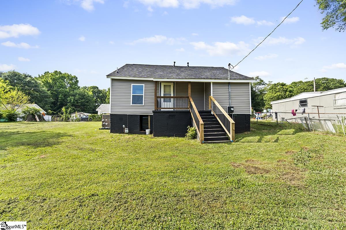 303 Beauregard Street Clinton, SC 29325